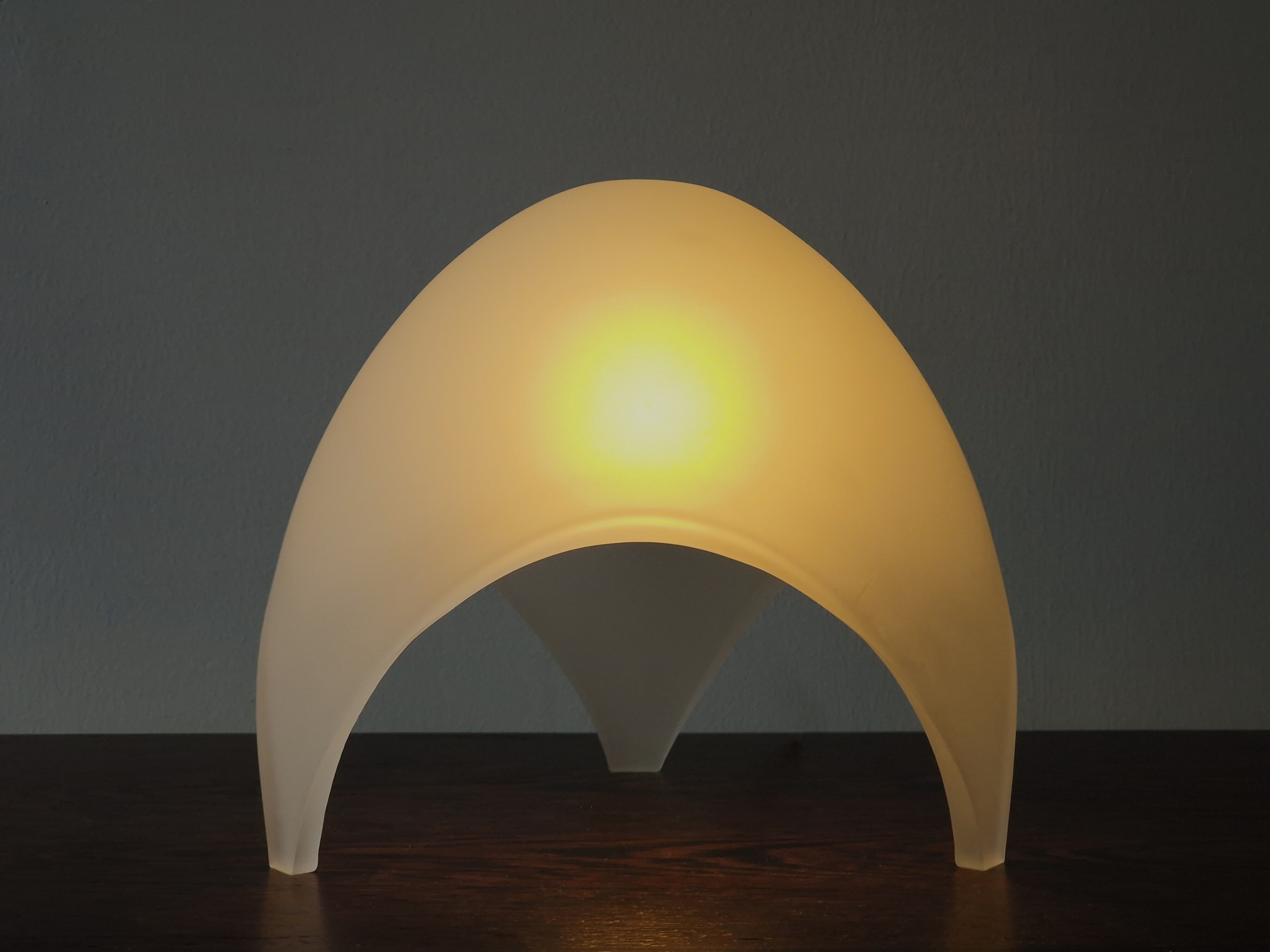 Frosted glass 'Coque' table lamp for Martinelli Luce, Italy 1970's