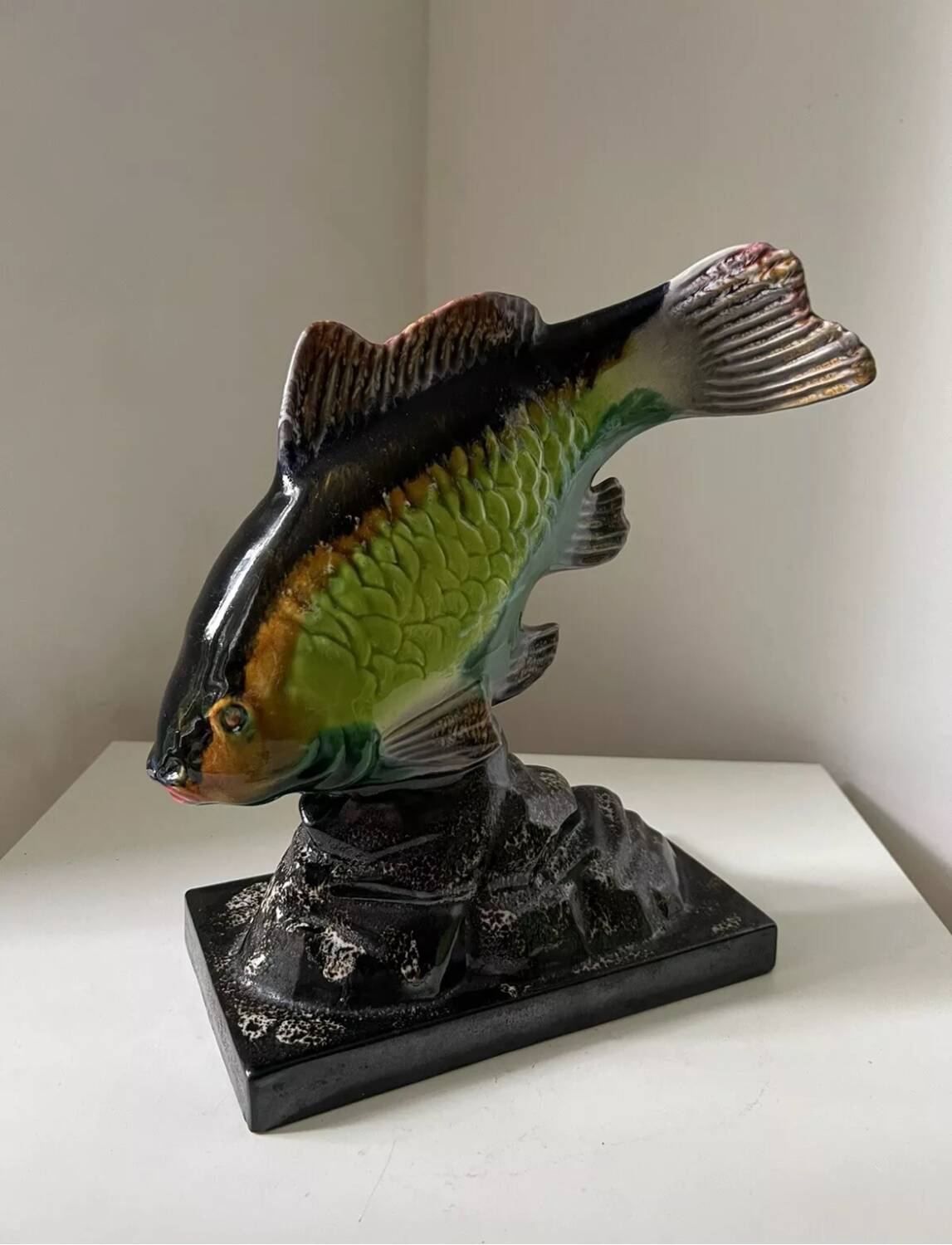 Poisson en plâtre émaillé vintage