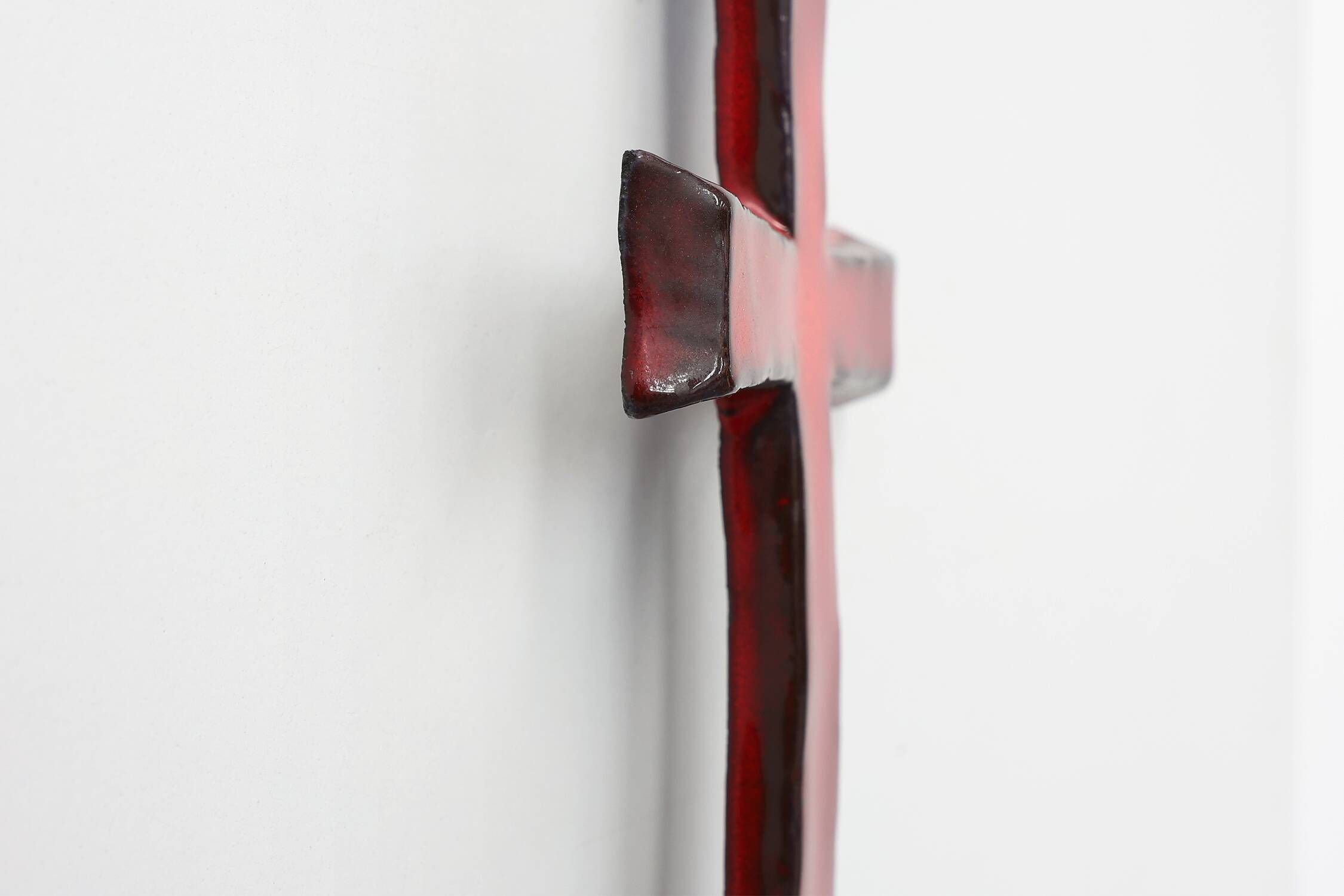 Croix en céramique émaillée rouge par Vandeweghe pour Amphora, Belgique, vers 1960