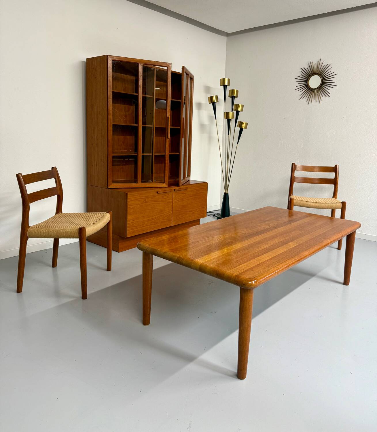 Scandinavian design teak coffee table kofod larsen Møbelfabrik
