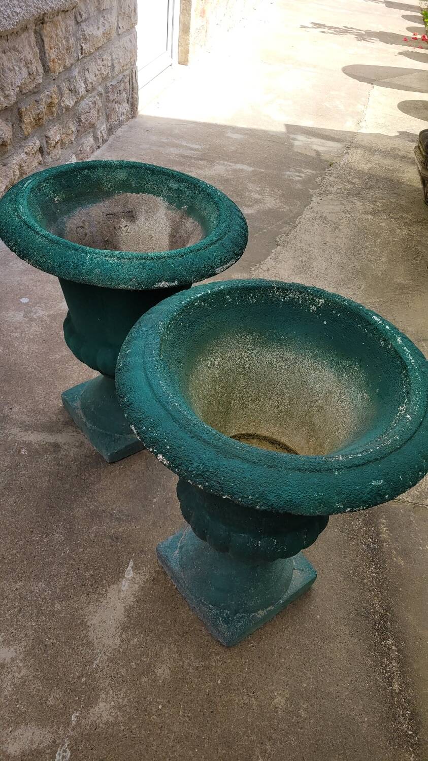 Pair of Medici Vases in old reconstituted stone 1950s