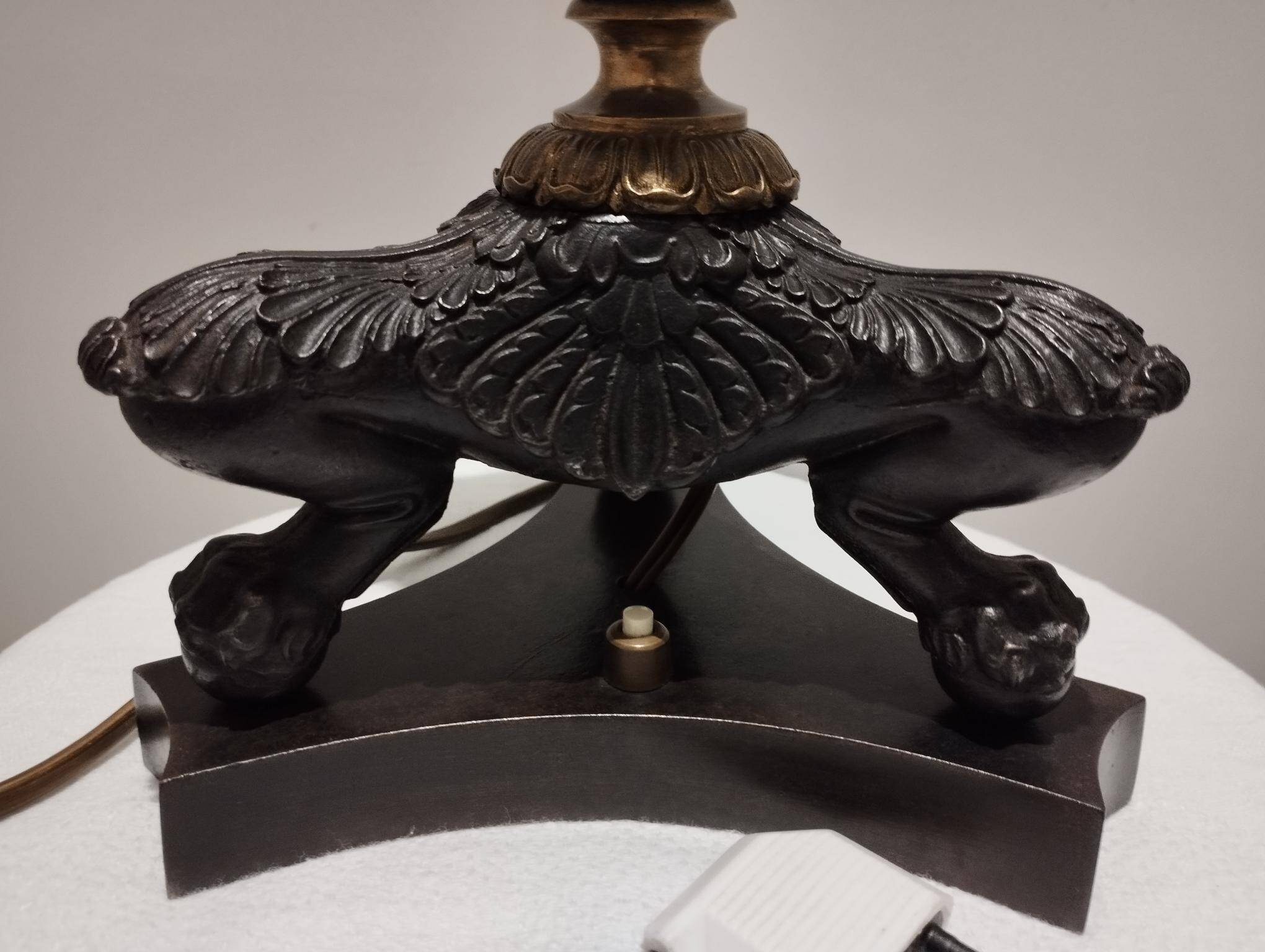 Antique lamp base with lion's paw - Restoration Period - Empire