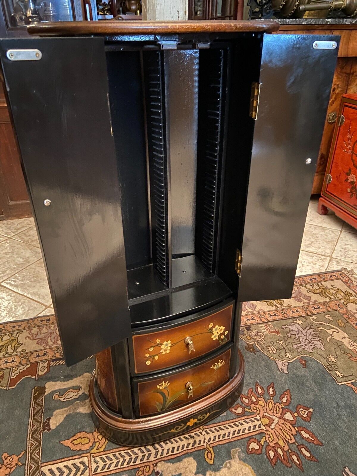 Sideboard fifth wheel pedestal storage column CD lacquered décor China Japan