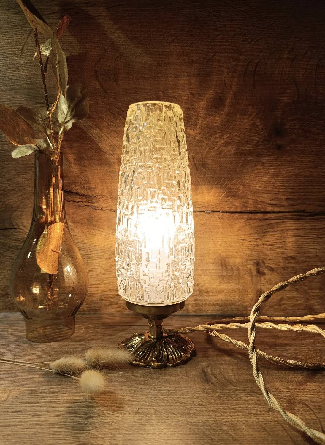Chic retro table lamp in bronze, spindle glass Lumel, upcycled vintage