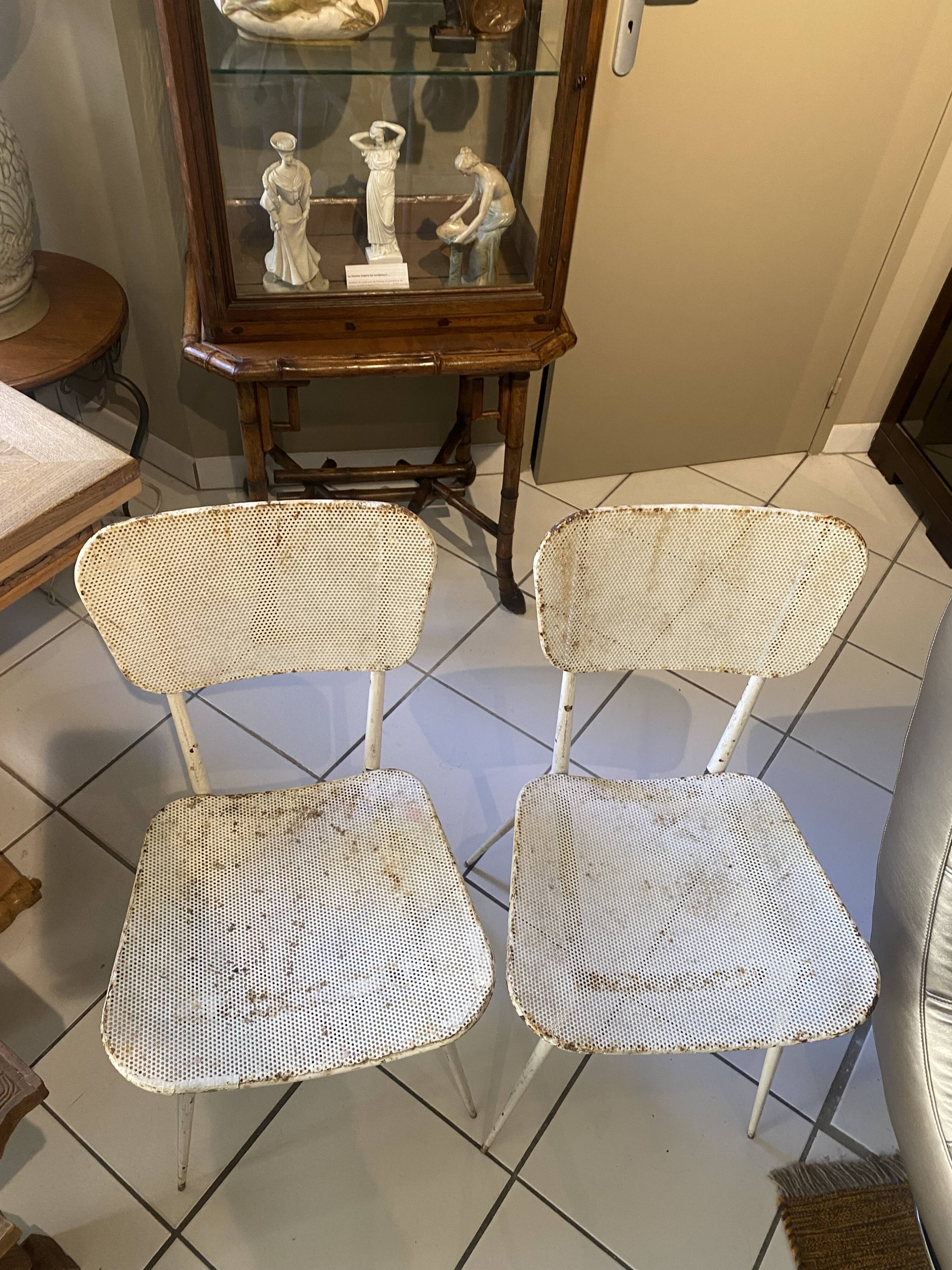 Paire de chaises en métal blanc
