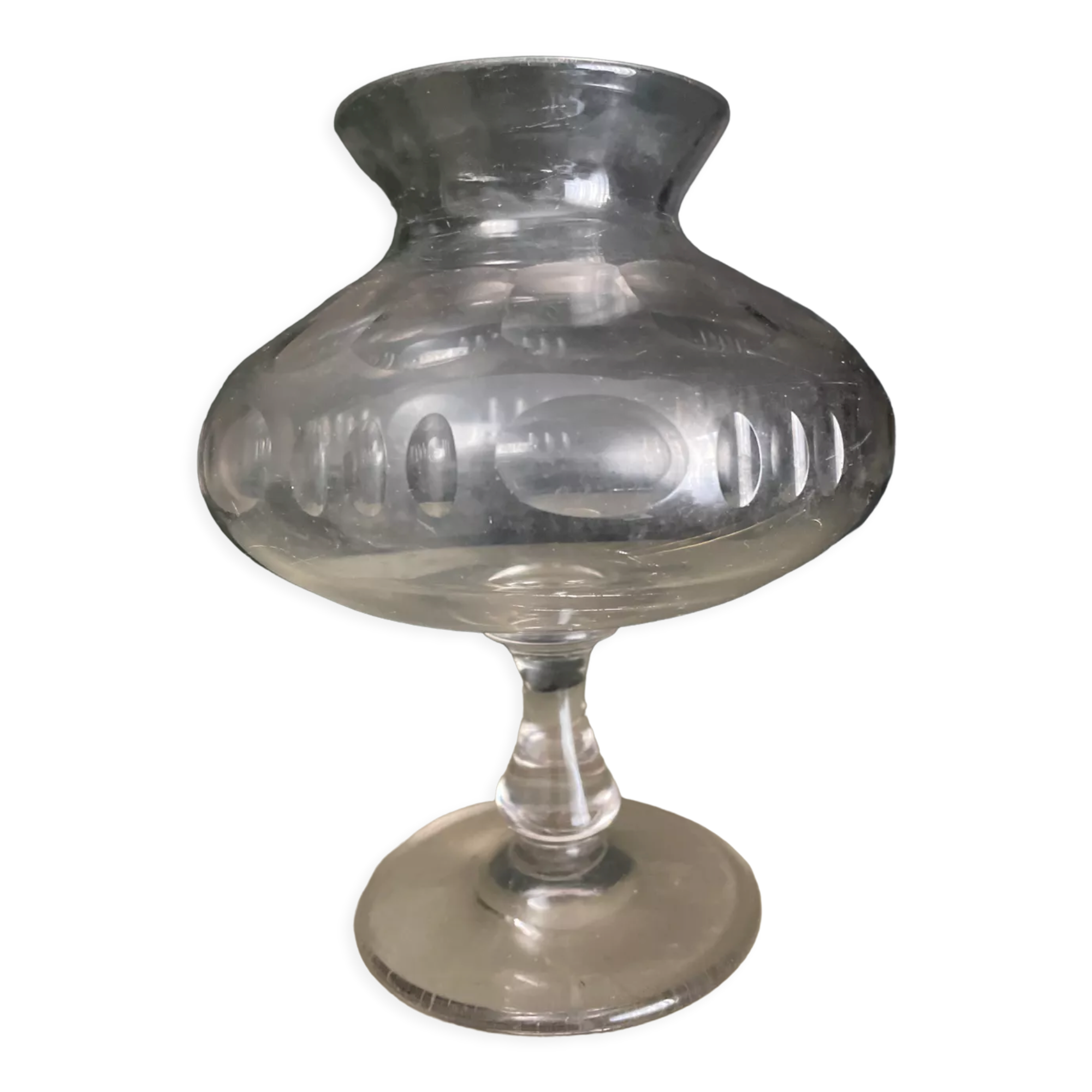Pot with leeches crystal nineteenth century