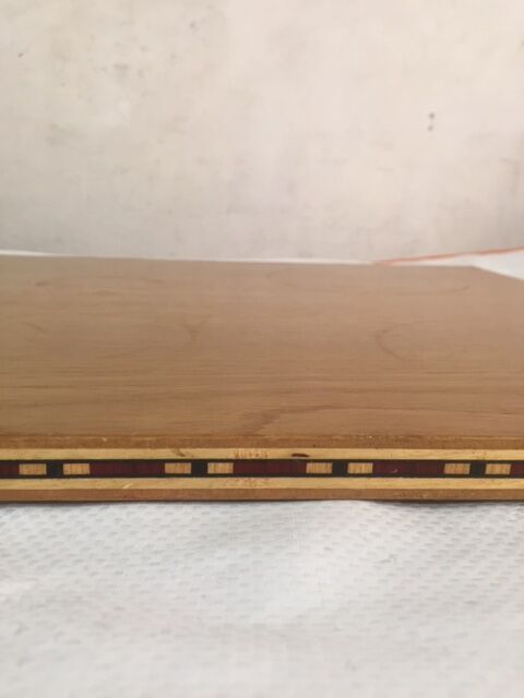 Buffet low foot compass