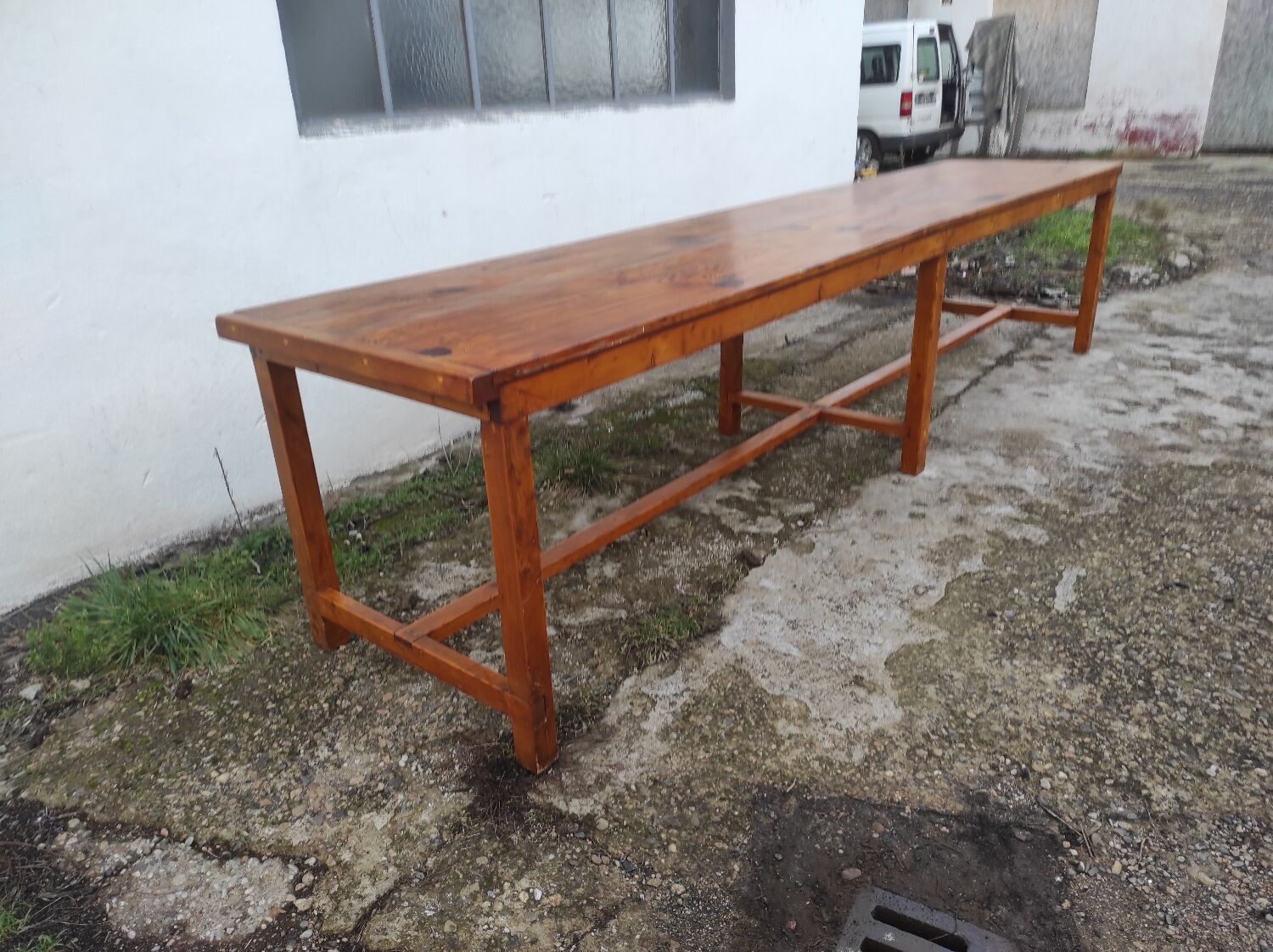 Old country farmhouse table of 3m50 for 12 people with rustic fir spacers