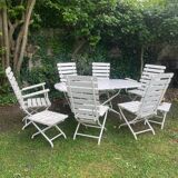 Complete garden furniture set in wood and metal