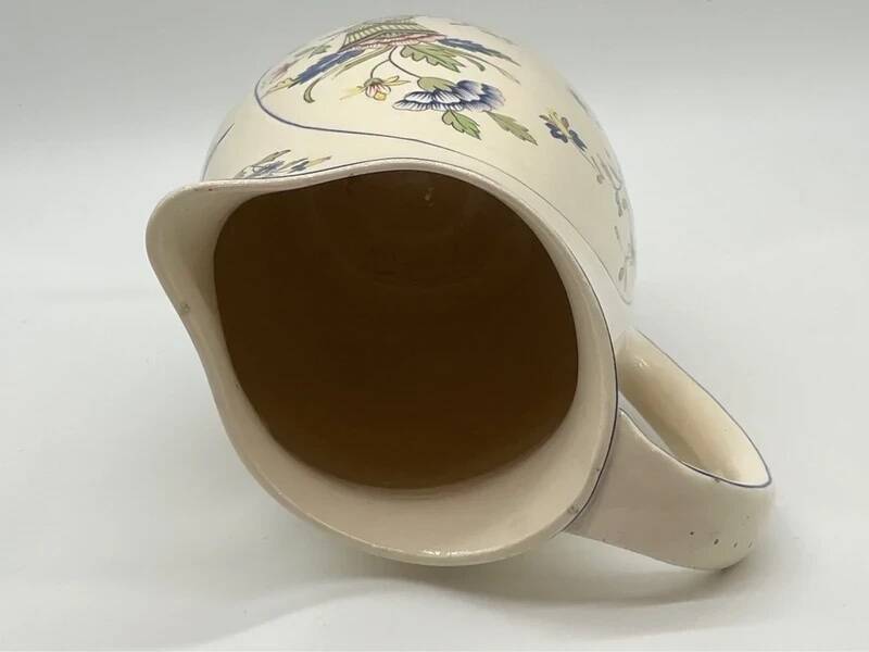 Longchamp toilet bag model Carquois. Height 35 cm.