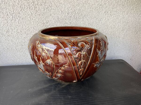 Cache-pot en terre cuite vernissée, dans le goût de Keller & Guérin Lunéville