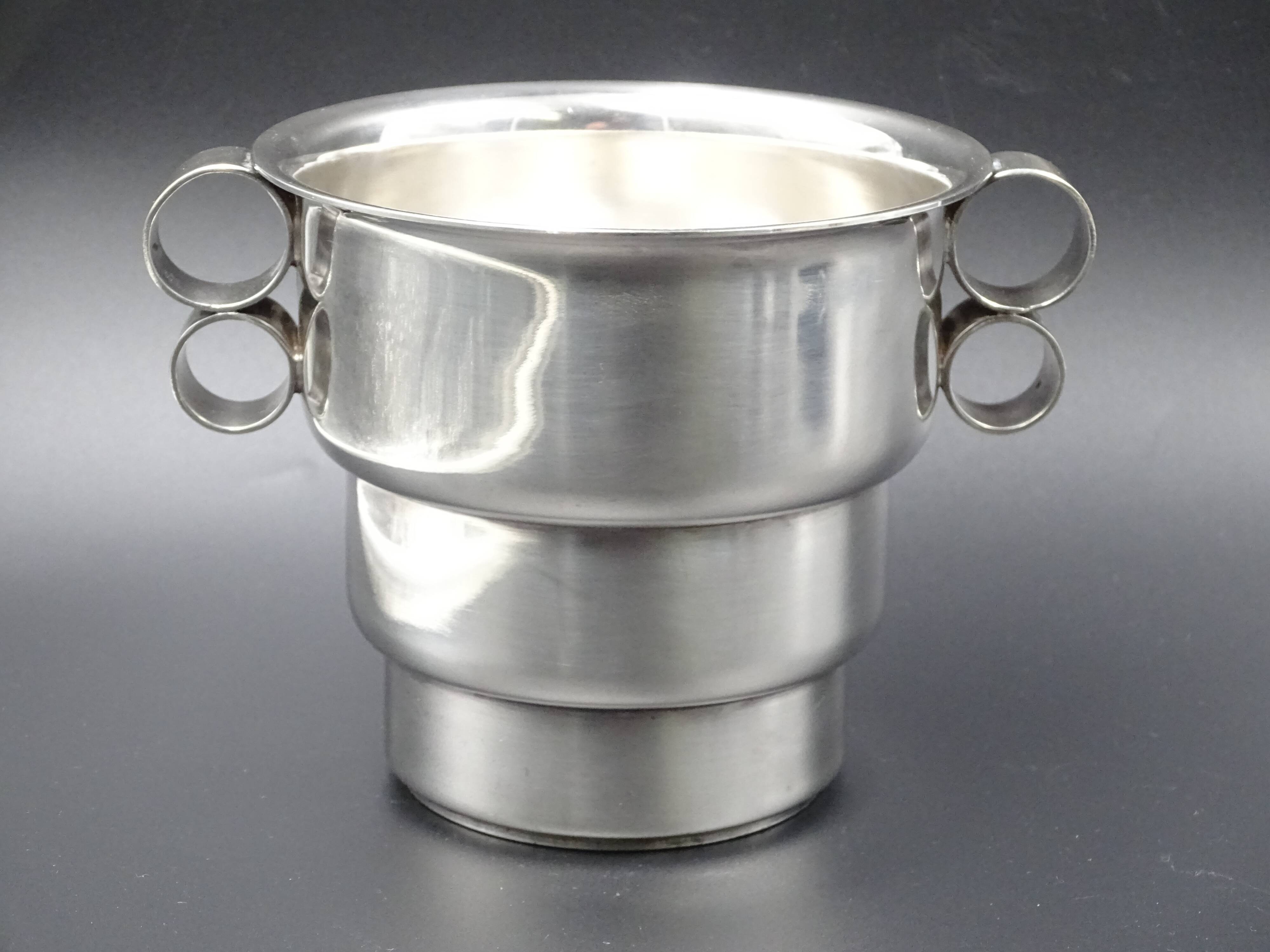 Silver metal ice bucket circa 1950