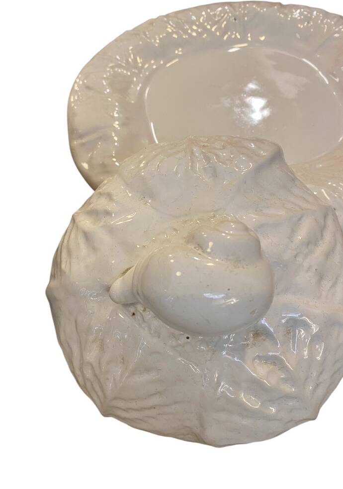 Slip tureen