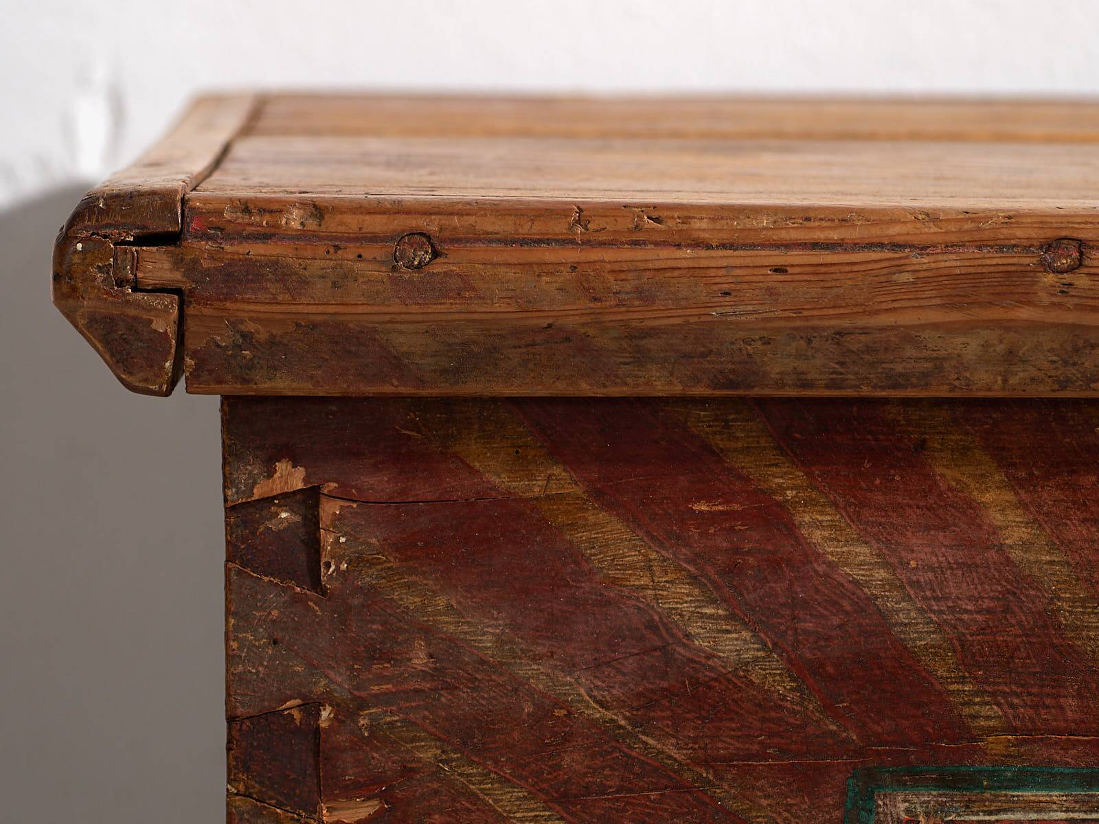 Antique floral storage trunk (c.1865)