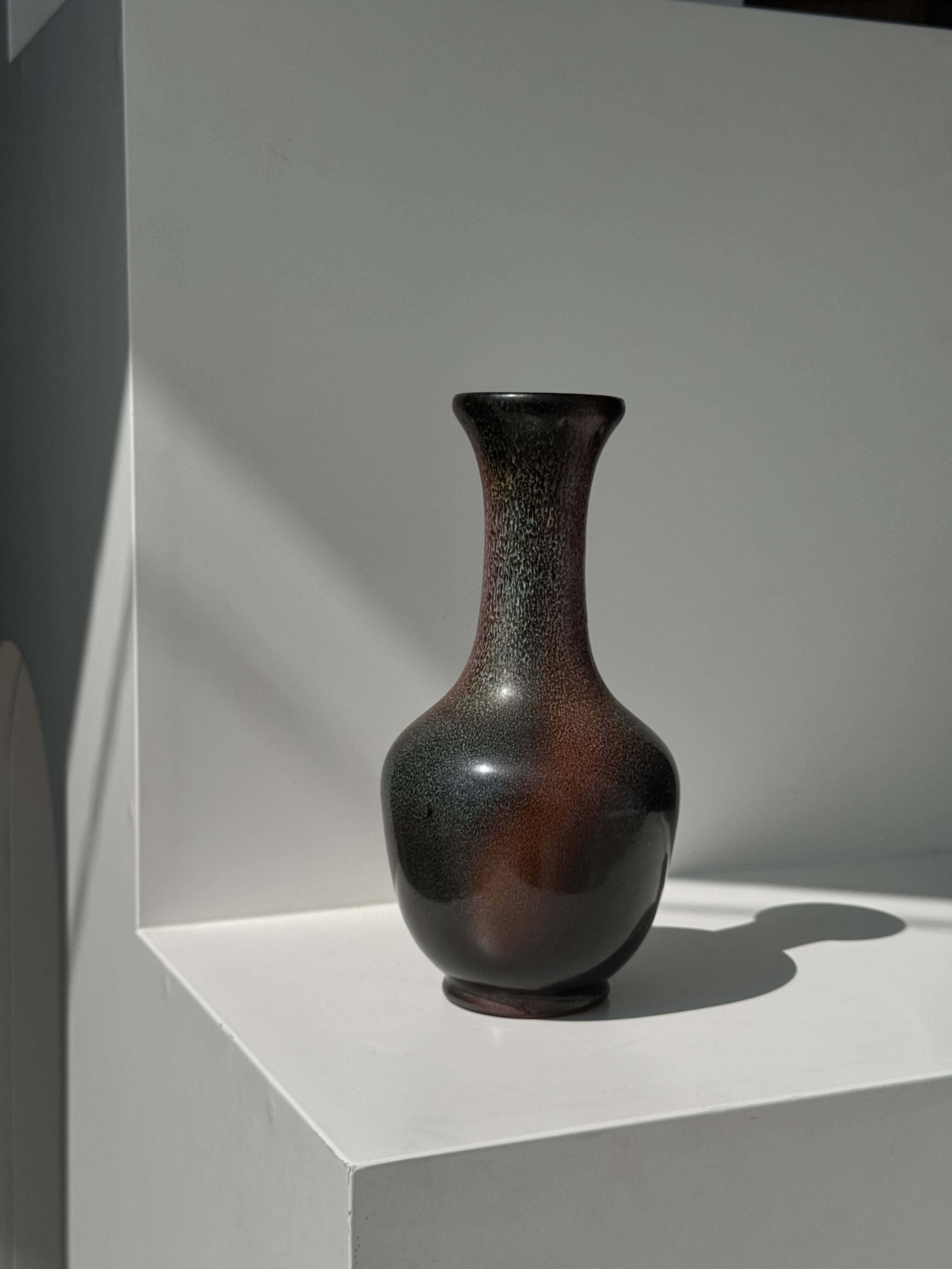 Vase en céramique brun H25