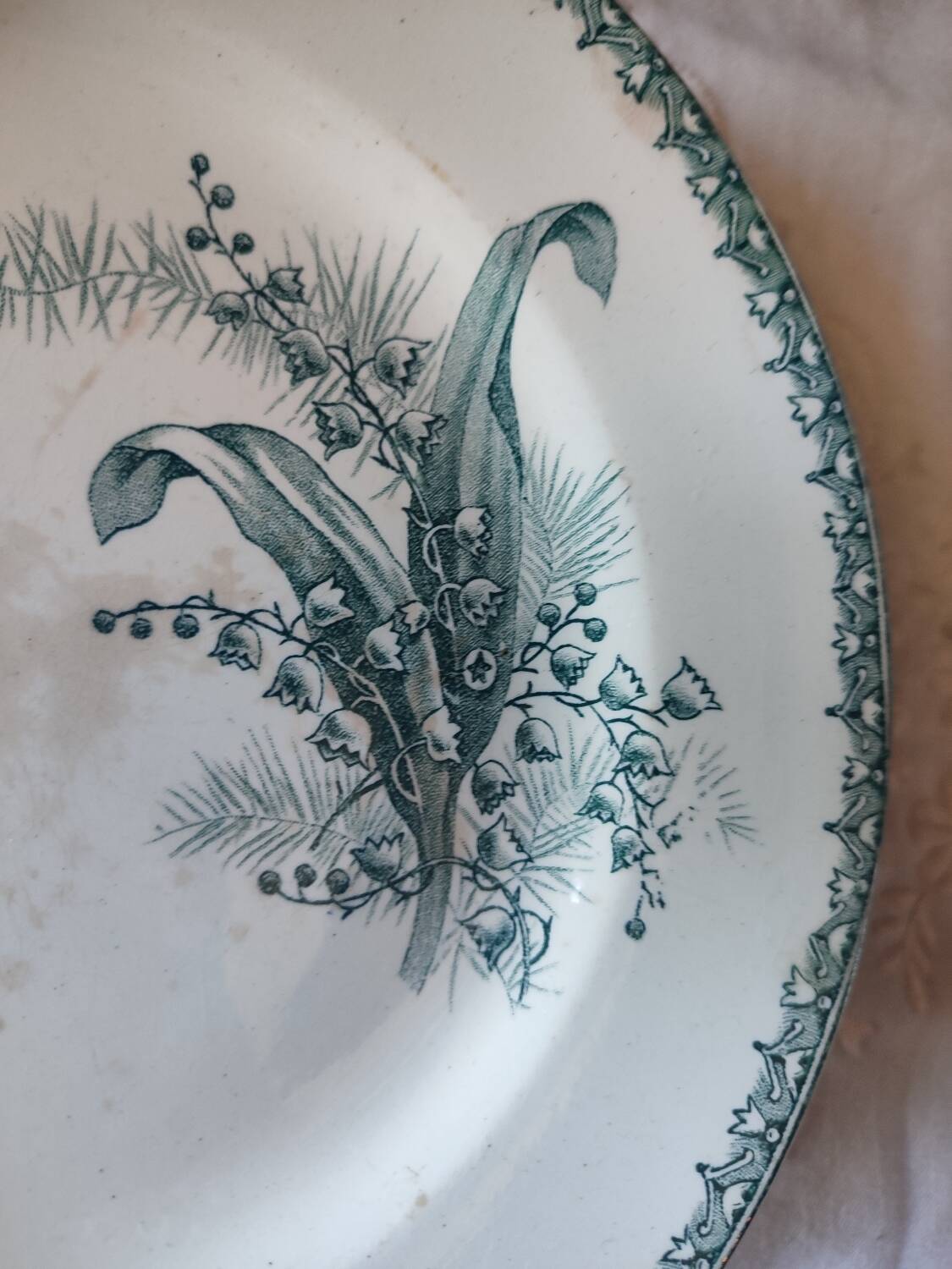 Ste Amandinoise iron earth compote bowl, Muguet model