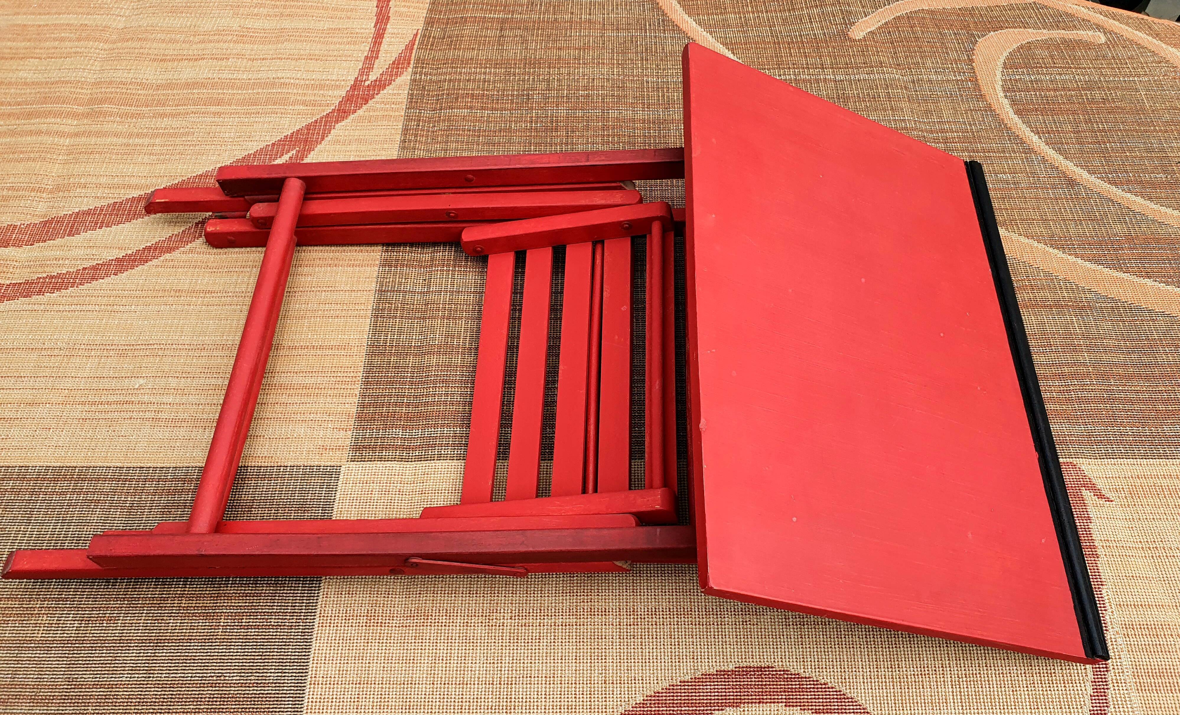Folding children's desk made of painted wood
