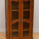 Vitrine d’époque Louis XV en bois de rose marqueté