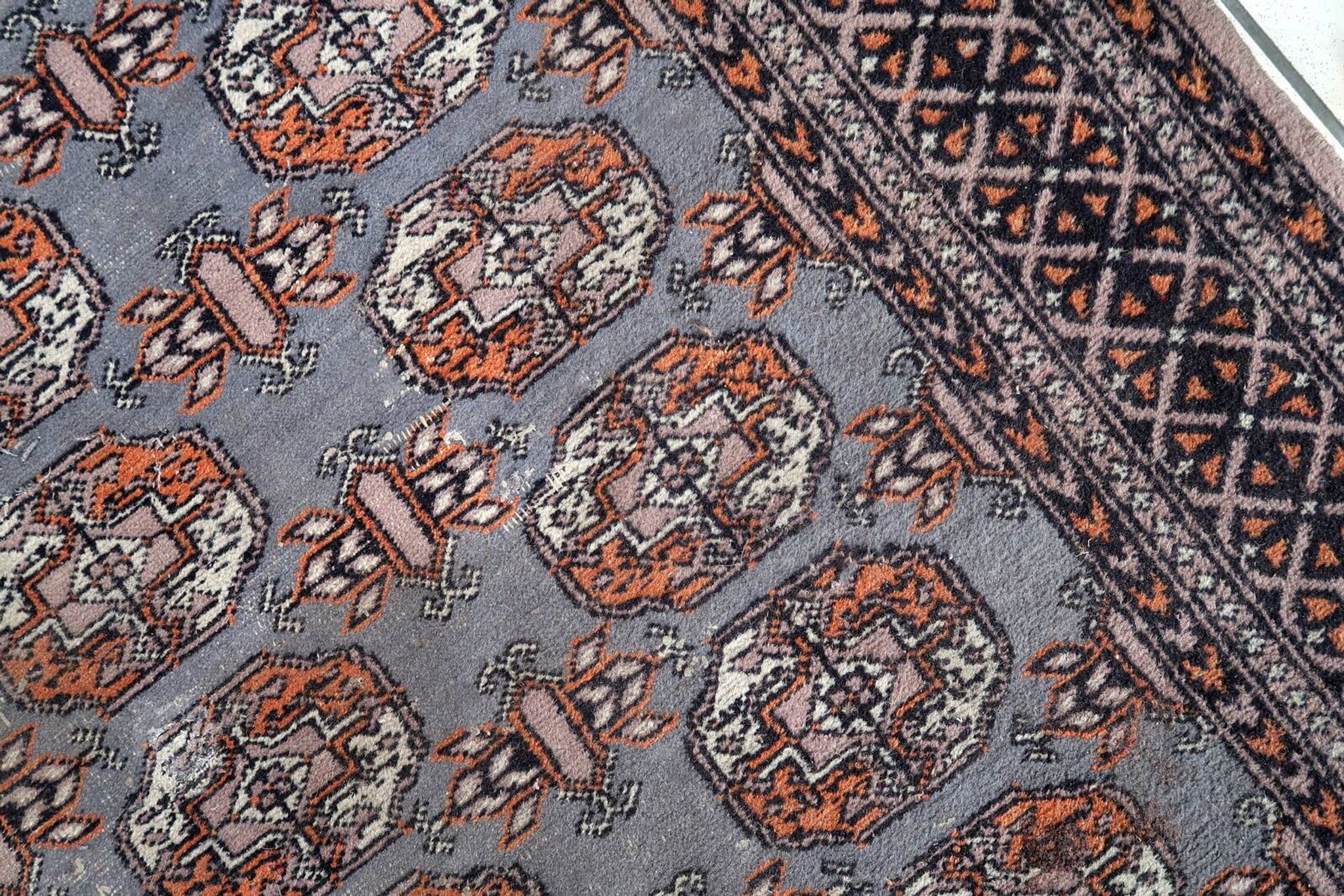 Tapis vintage ouzbek Bukhara fait main en laine – 127 x 190 cm – 1960s