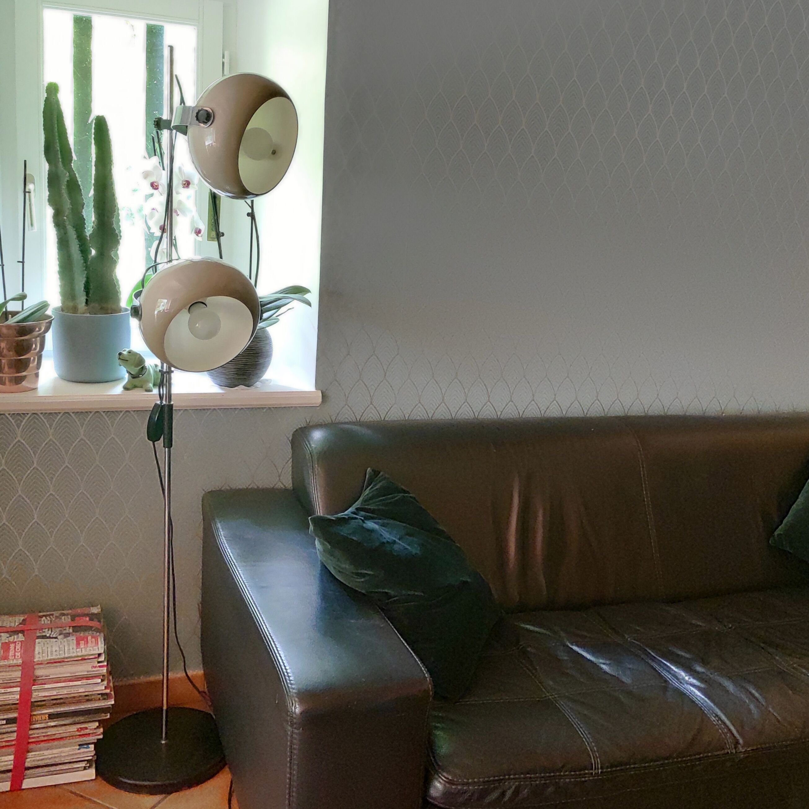 Vintage globe floor lamp 70s German DBMGa