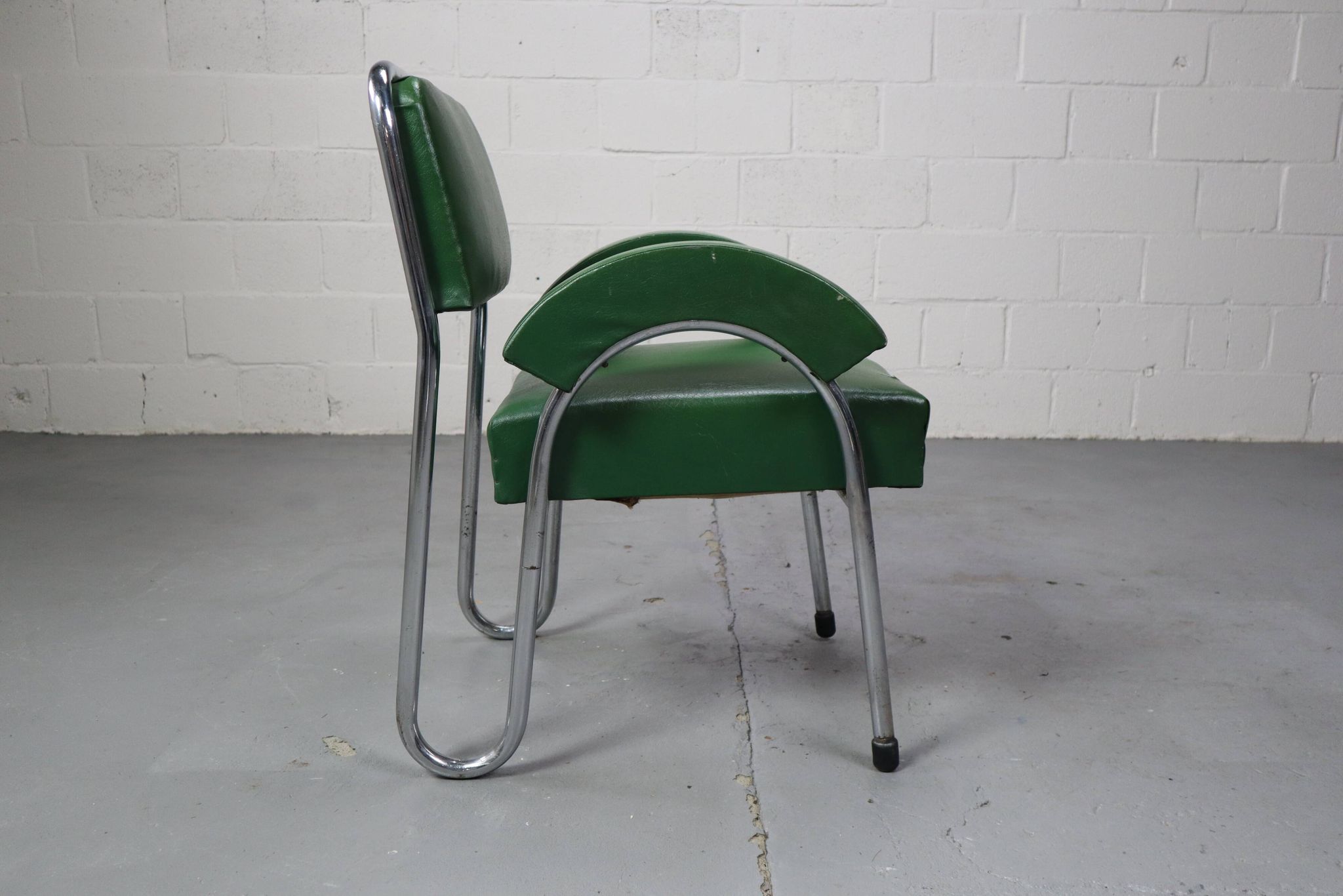 Bauhaus tubular cantilever chair, 1930's