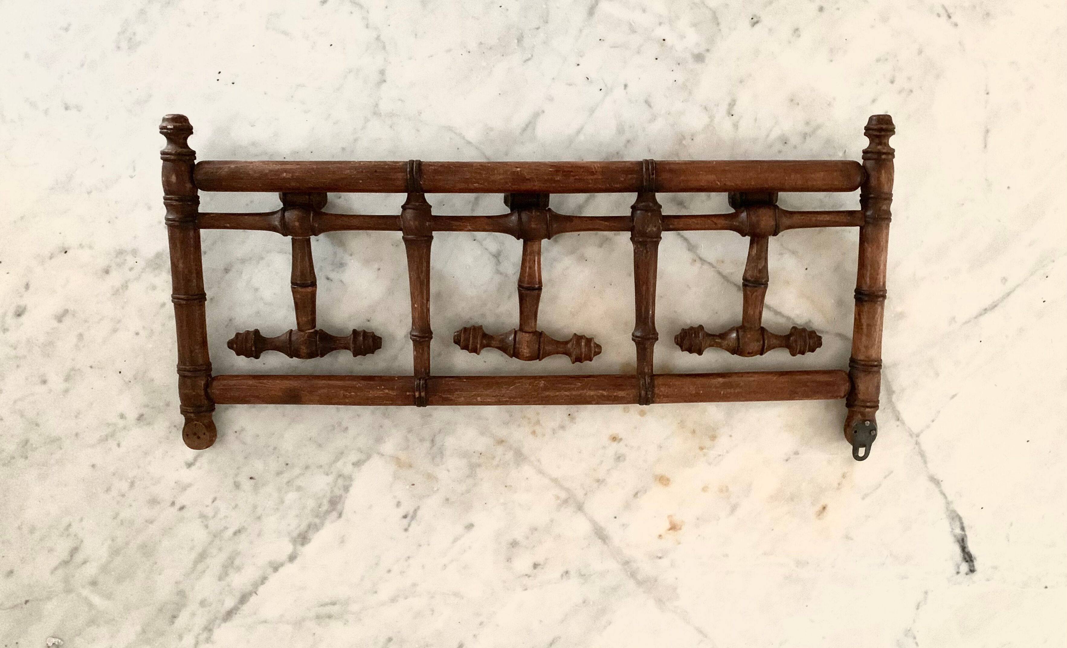 Retro coat rack