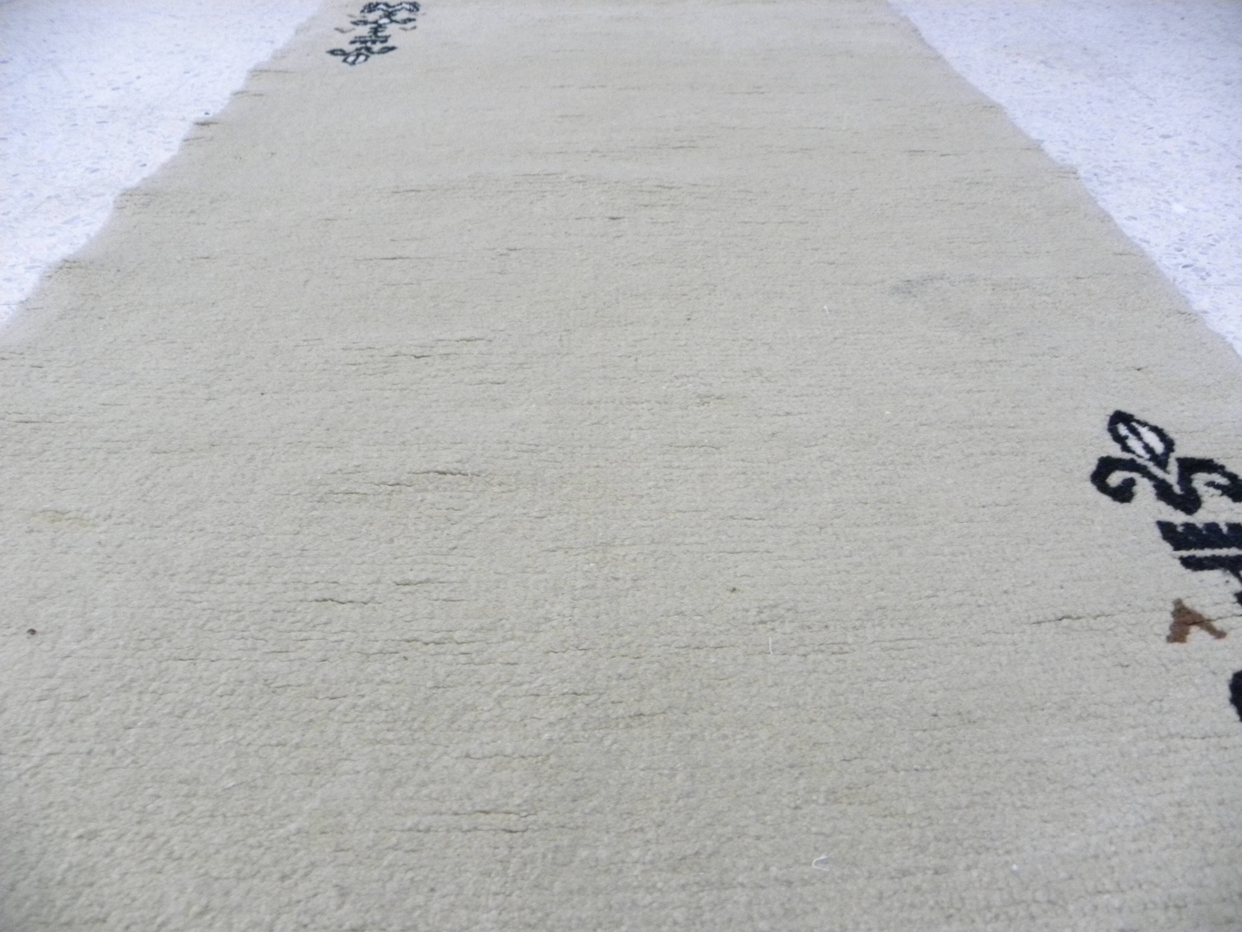 Vintage Berber Rug Hand-Knotted – Minimalist Ethnic Style – Beige