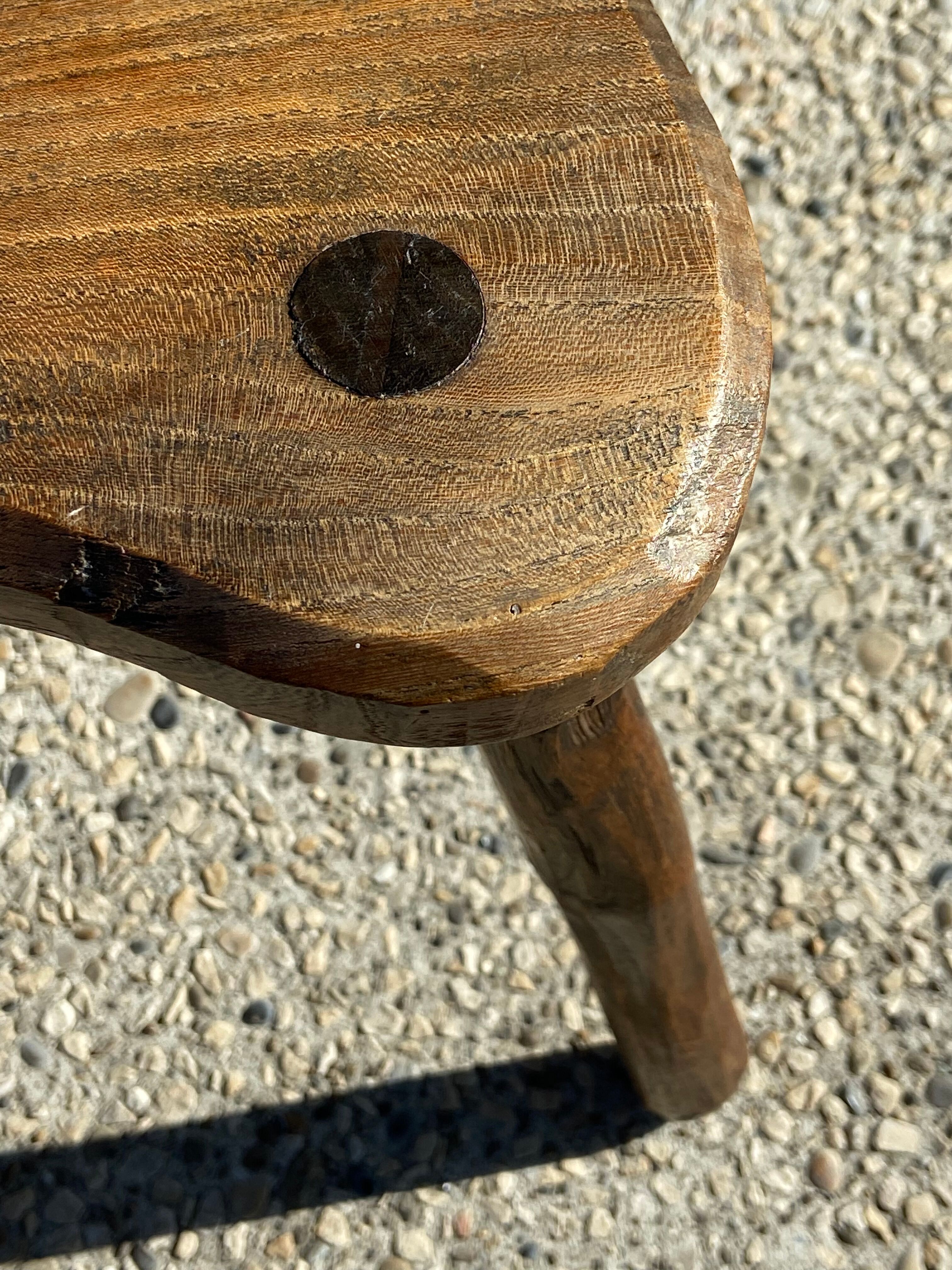 Farm tripod bottom stool