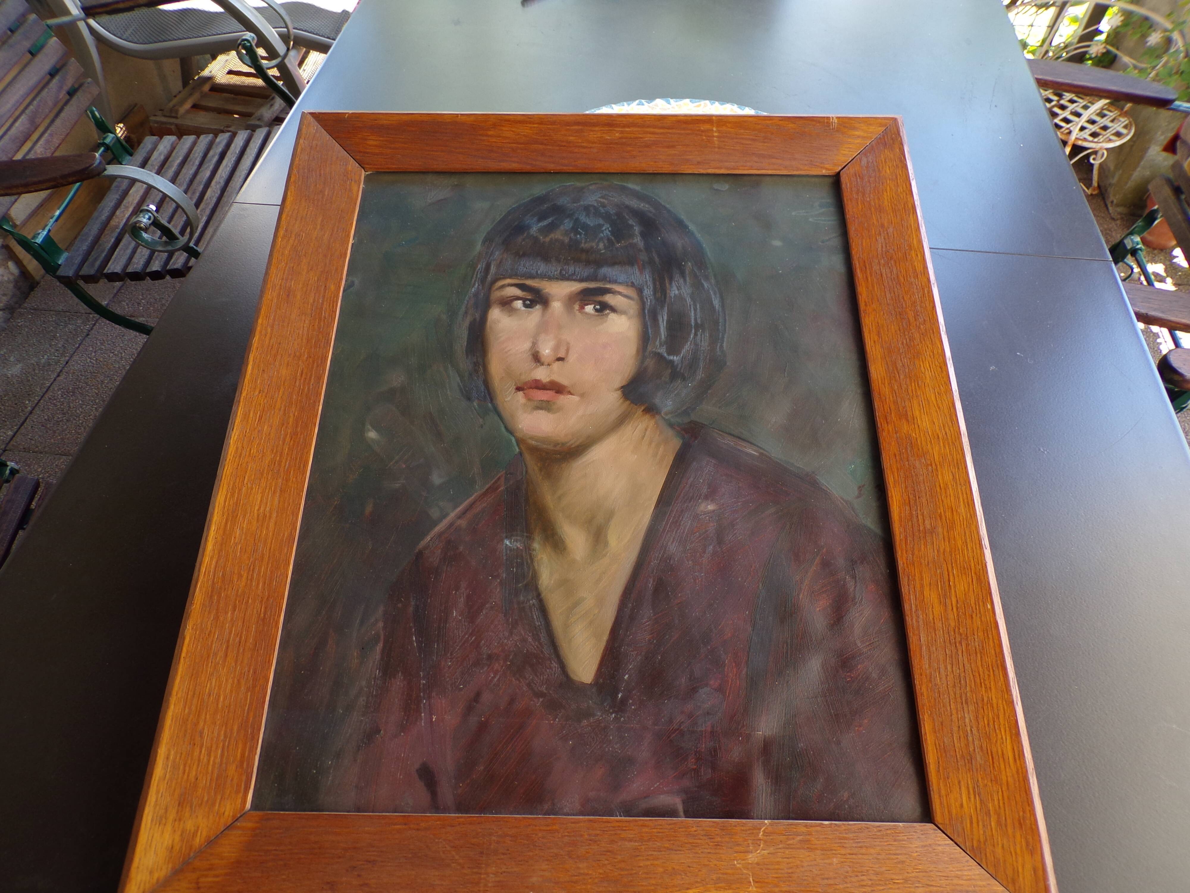 Portrait young woman