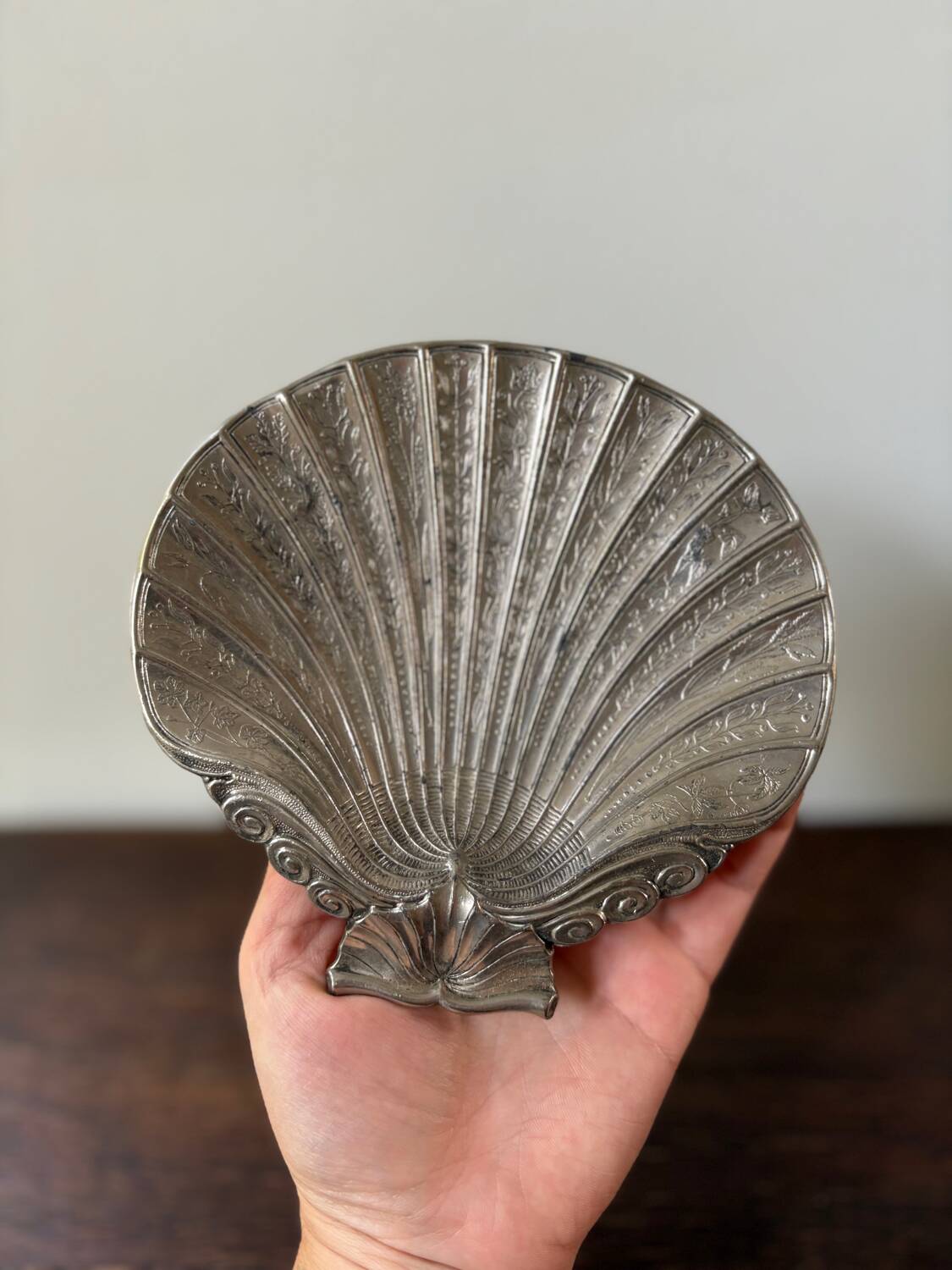 Silver-plated metal shell emptier, 1800