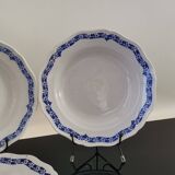 4 soup plates white background, blue decor l'Amandinoise 2586