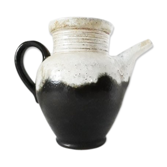 Ceramic jug signed "Losson"