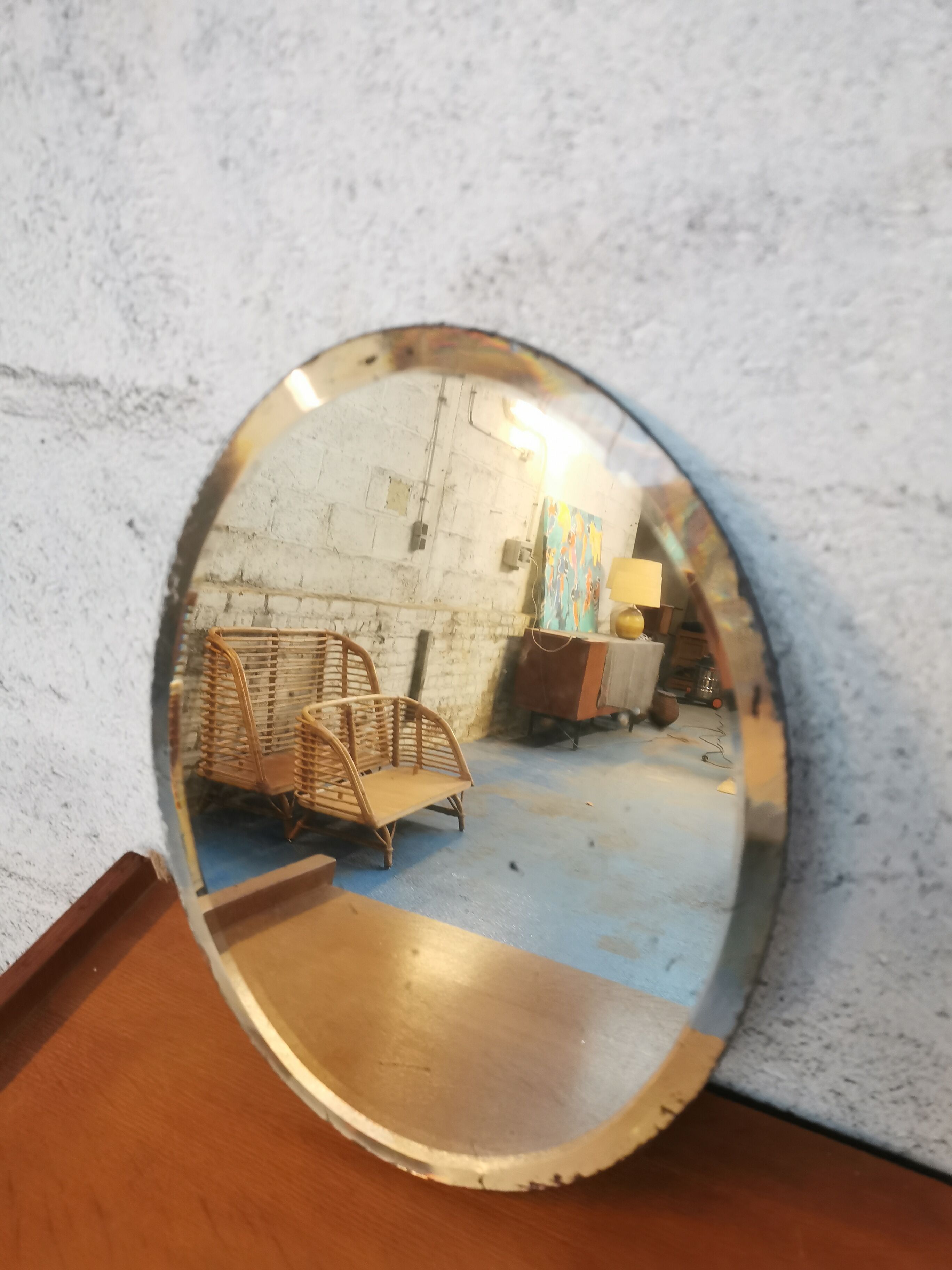 Oval beveled mirror
