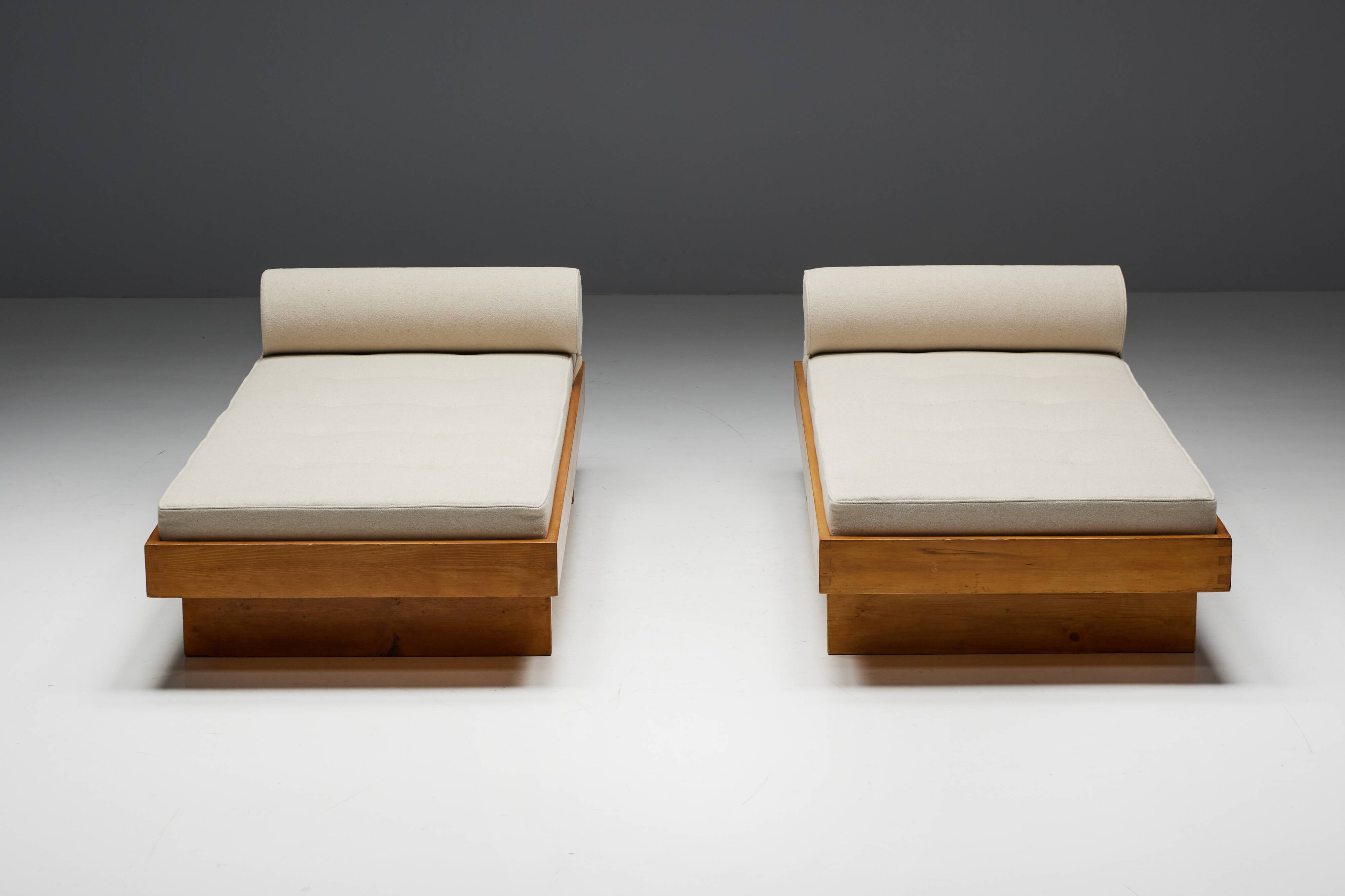 Daybed by Charlotte Perriand for Méribel Les Allues, France, 1960s
