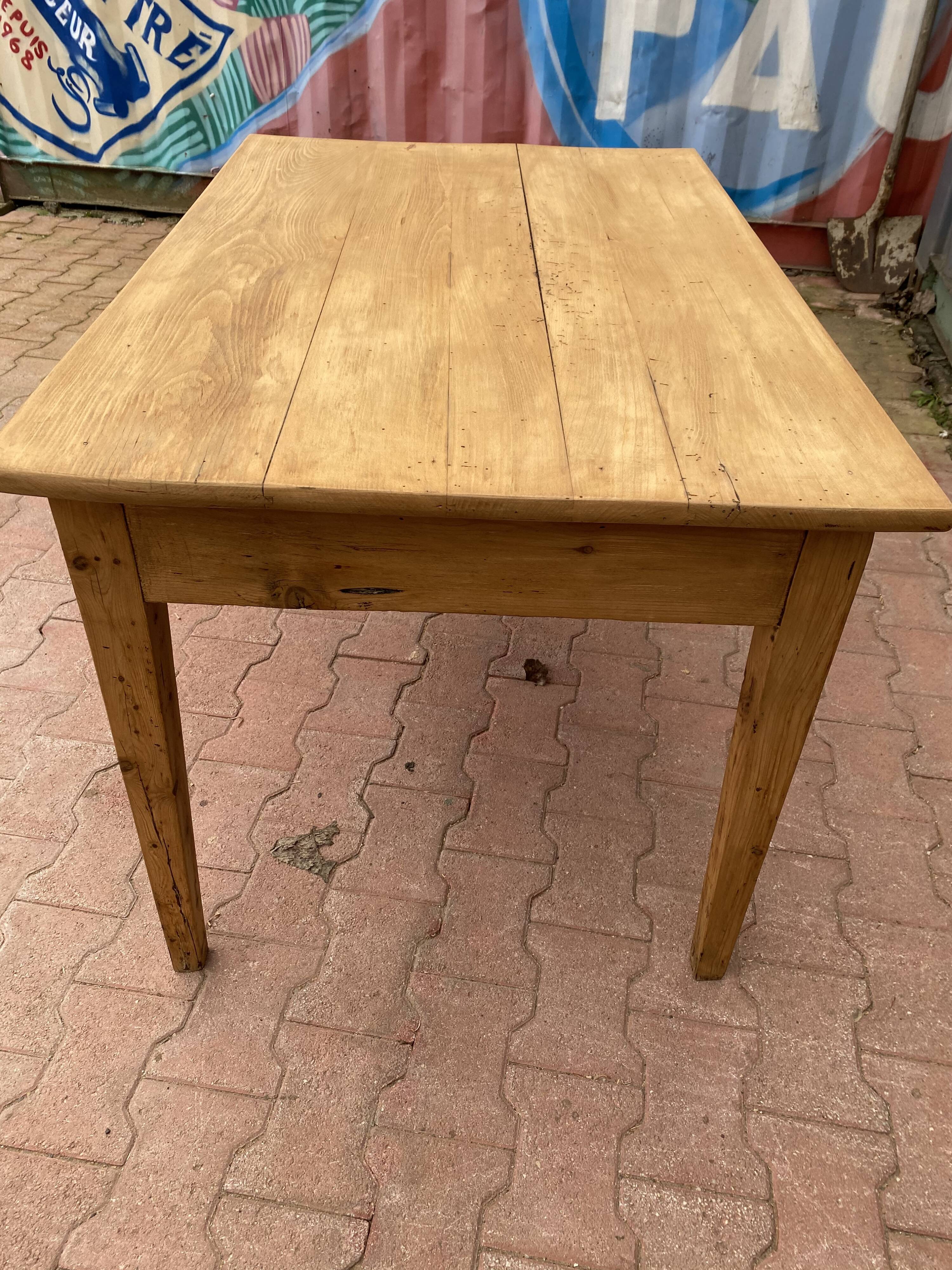 Table ferme