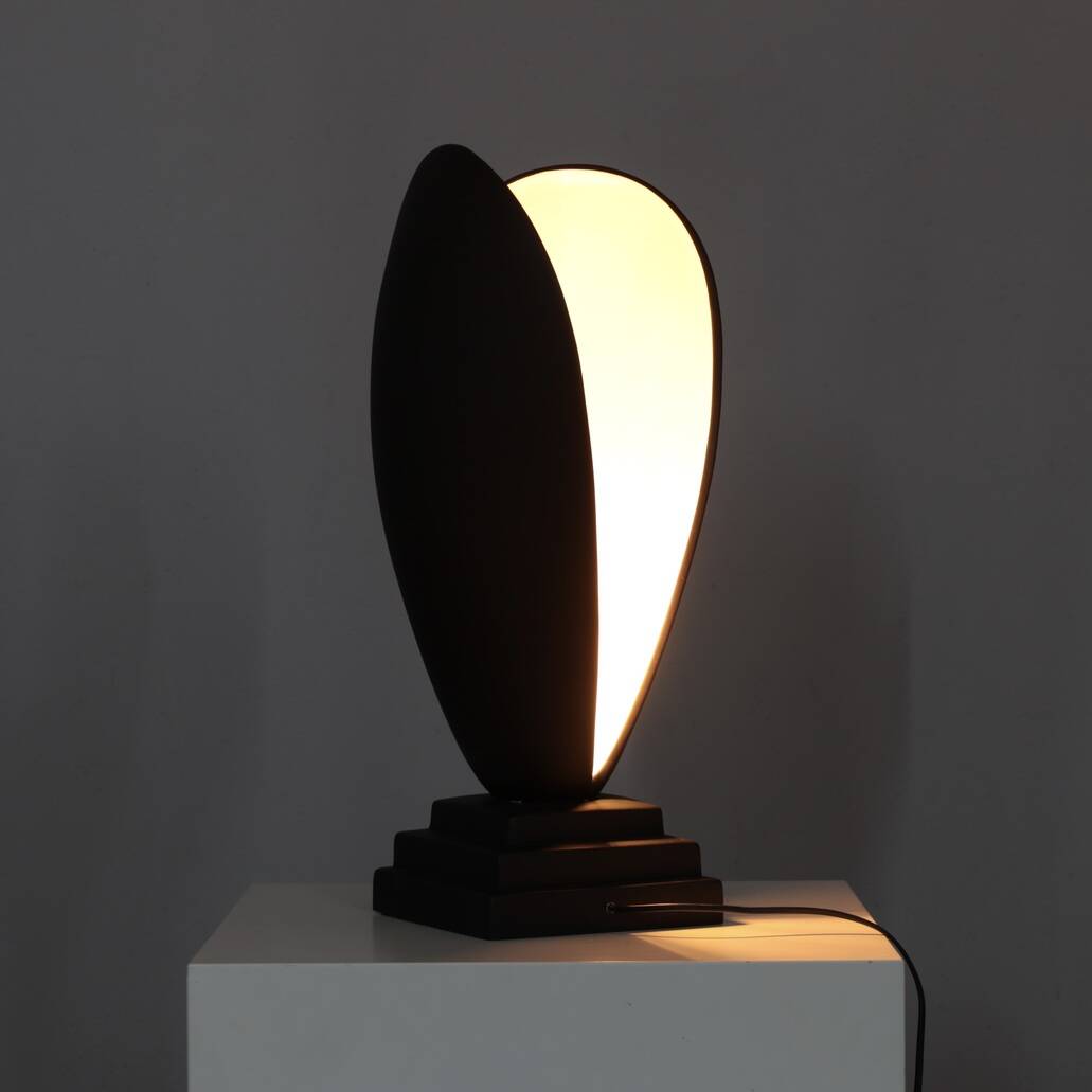 Postmodern ceramic table lamp "Venus", Italy, 1980s