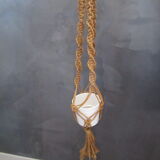 Ancient plant door in macramé