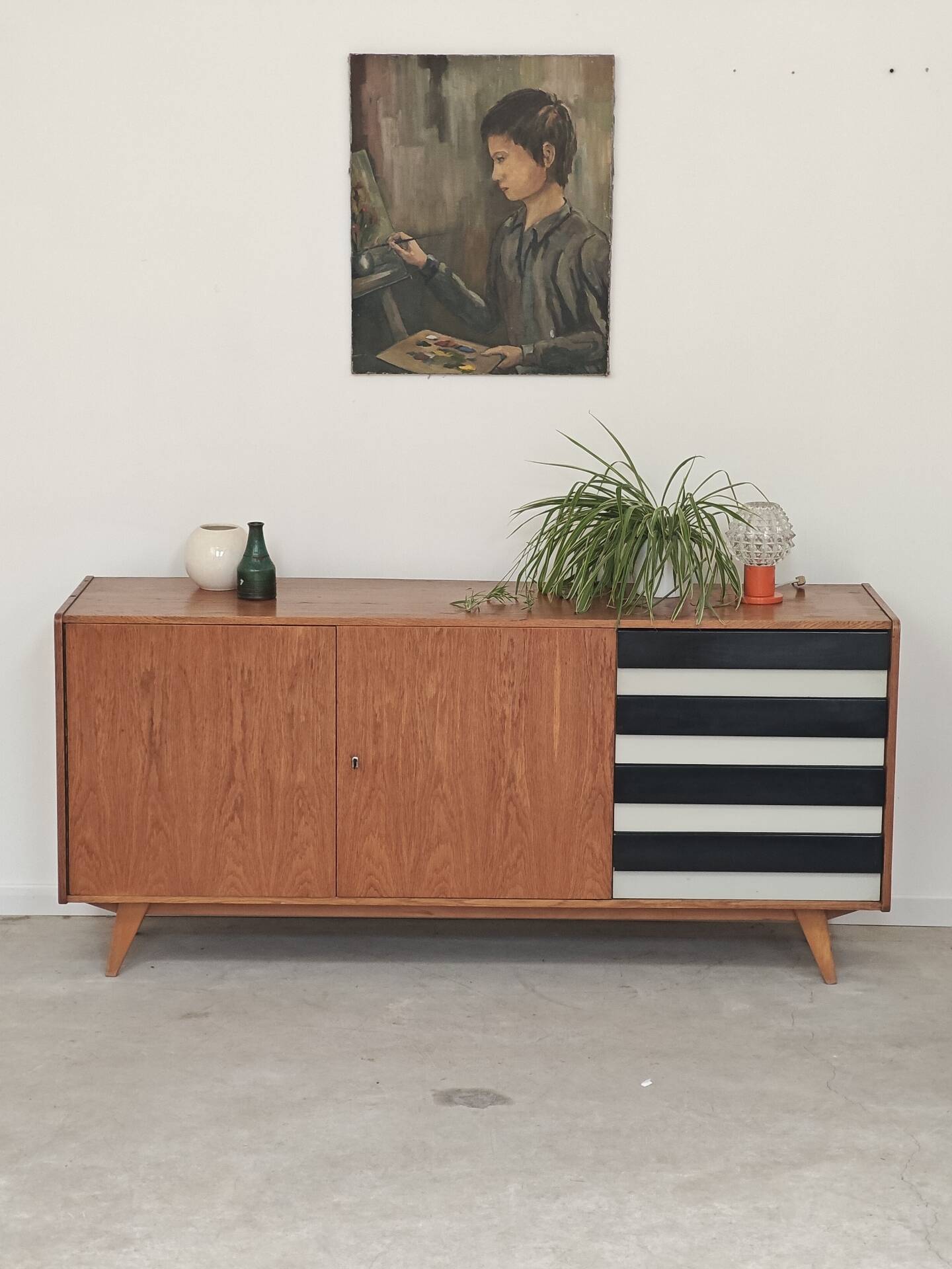 Enfilade U460 in white and black by Jiri Jiroutek for Interier Praha 1960