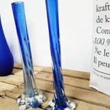 Vases bleus