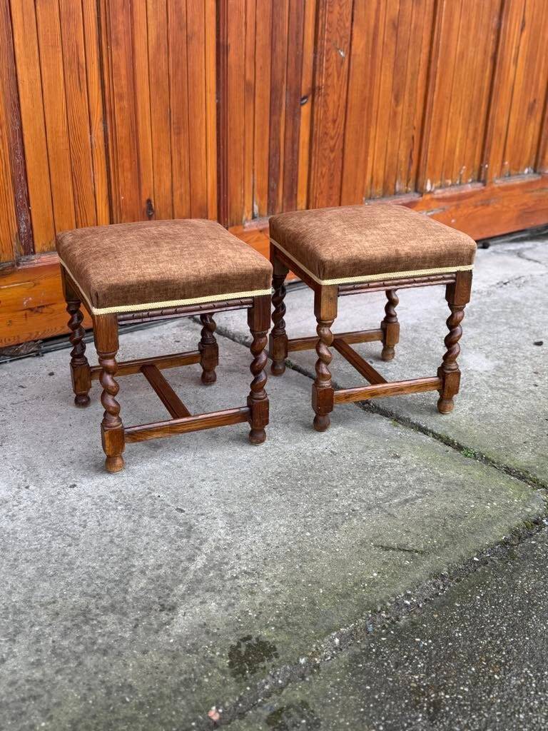 2 tabourets en bois tourné, 1950