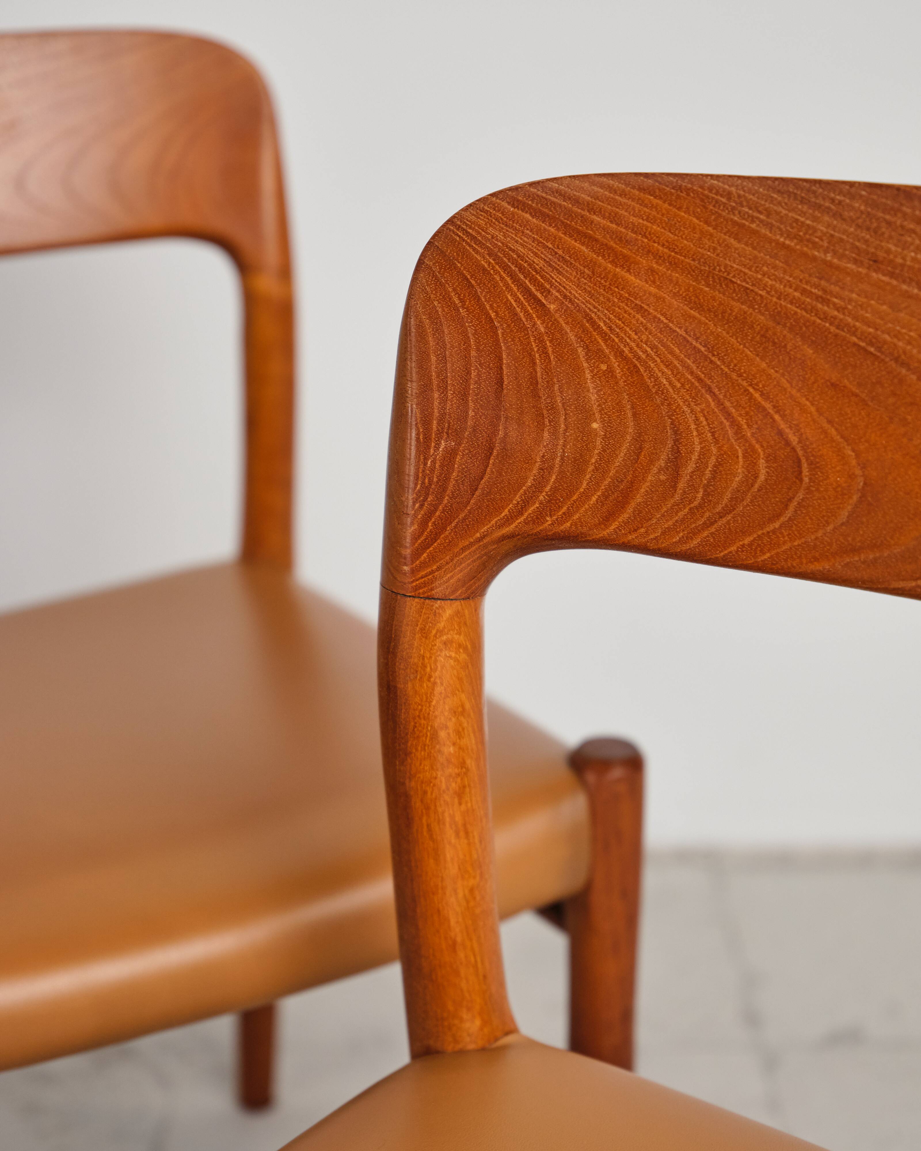 Ensemble de quatre chaises de salle à manger par Niels O. Møller