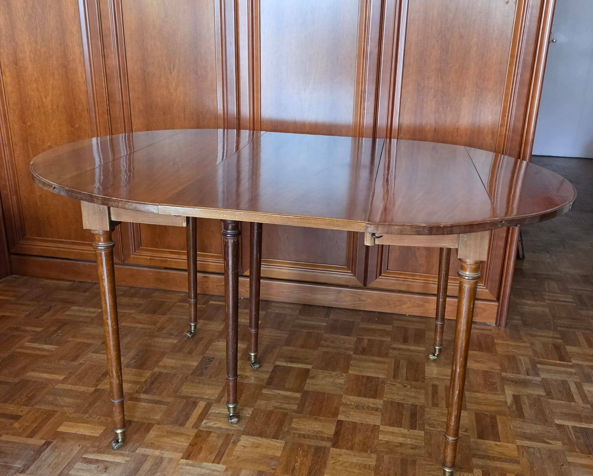 table à 6 pieds louis Philippe