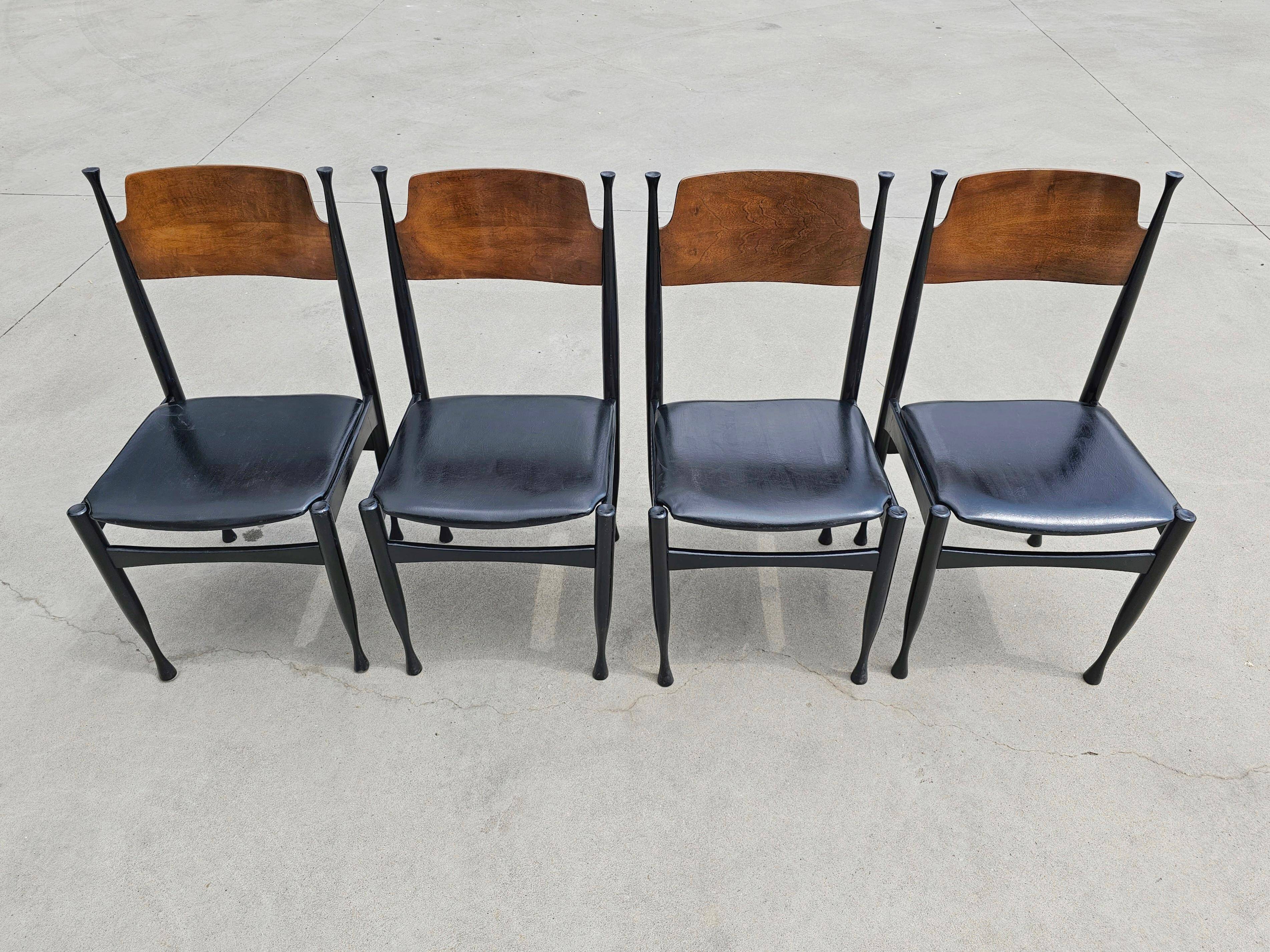 Set of 4 Mid-Century dining chairs by Paolo Buffa, 1960s.