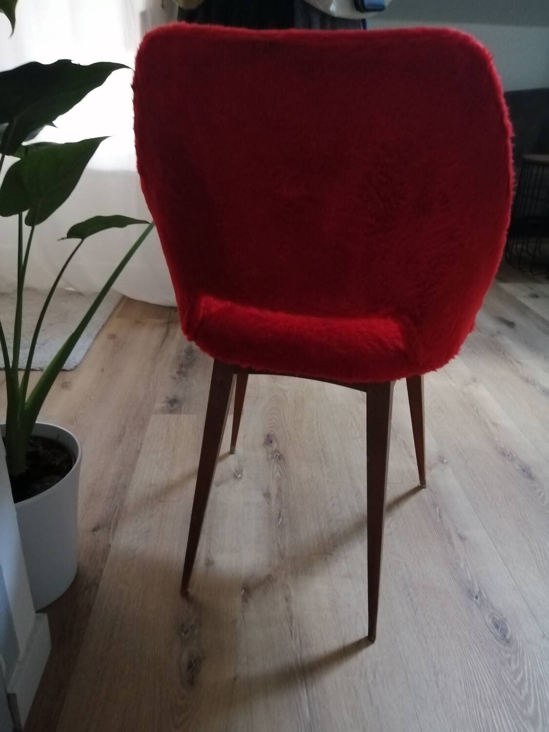 Plush chair