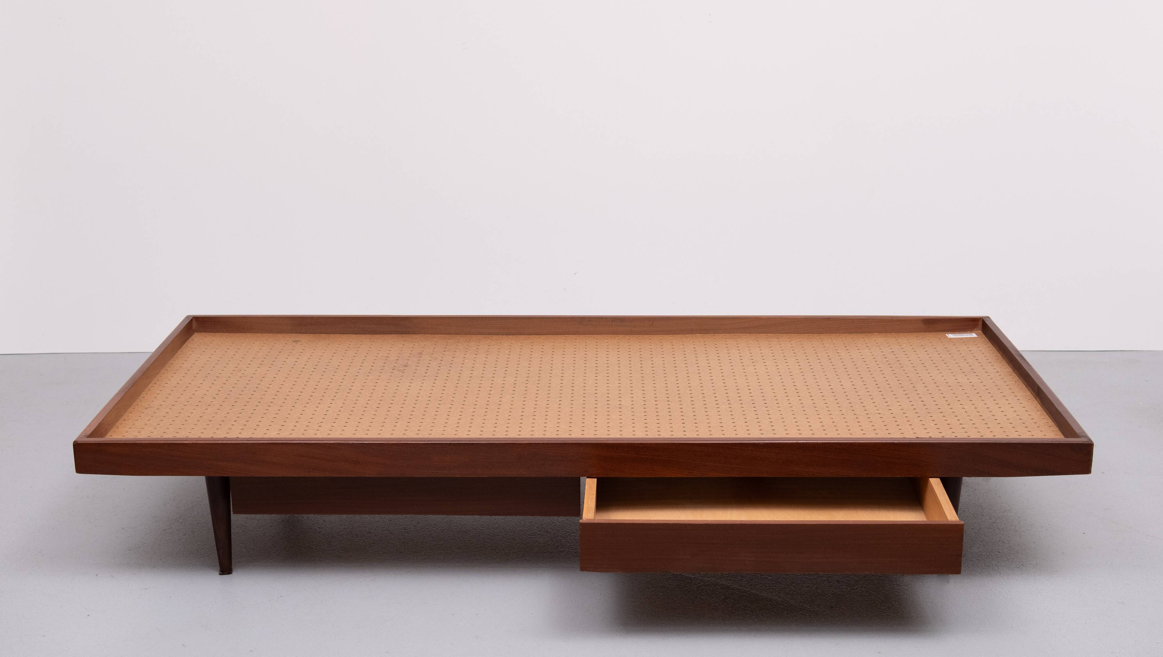 Magnifique méridienne en teck de style minimaliste, années 1950, Hollande