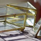 4 anciennes boites à bijoux en verre, laiton et miroir