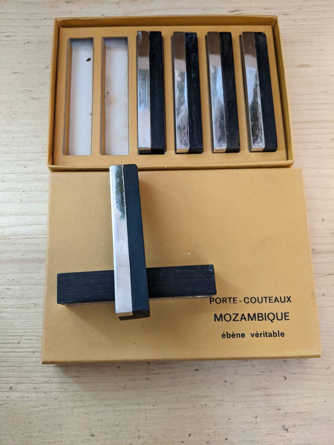 Ebony knife holder set