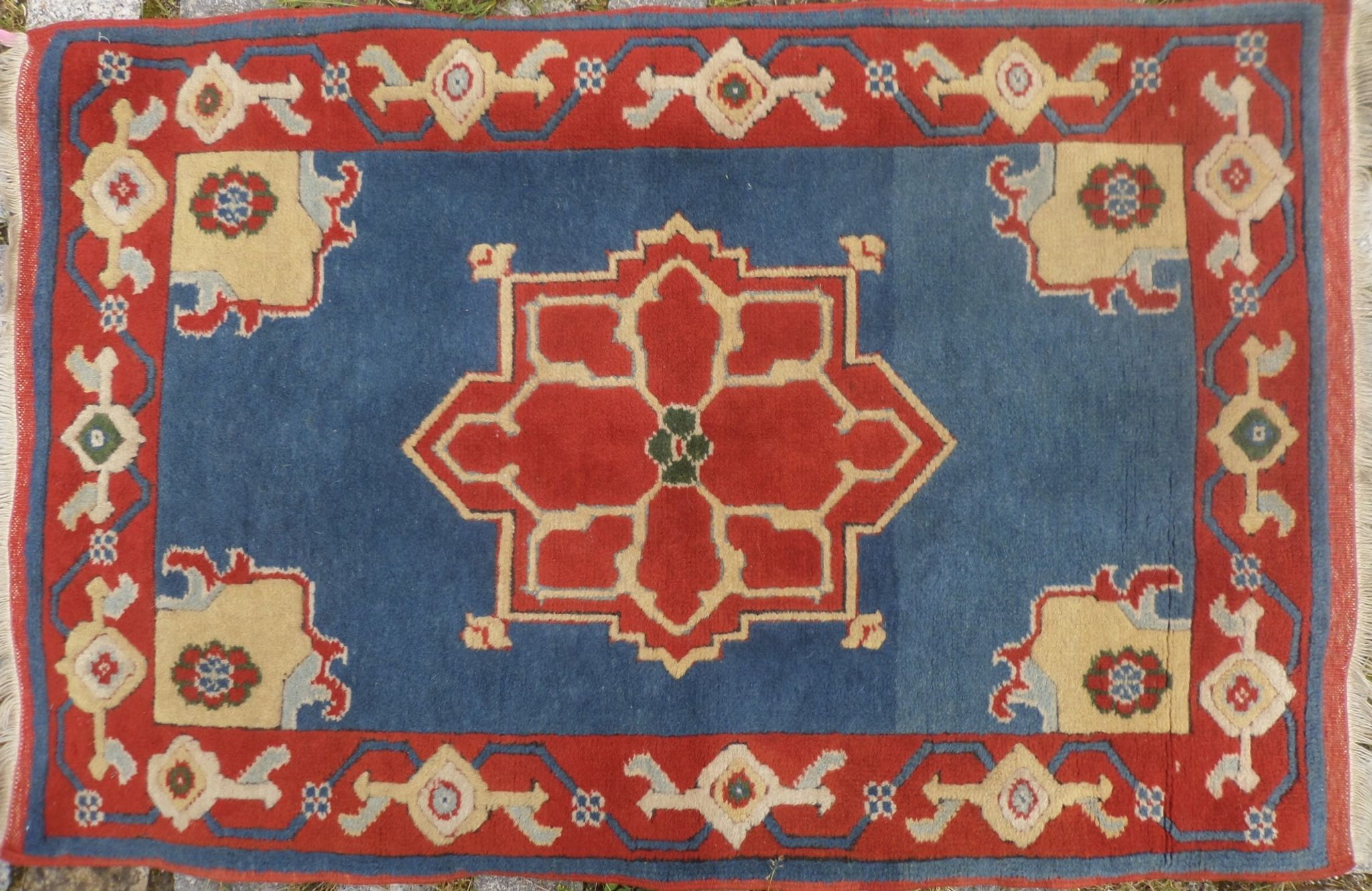 Vintage oushak rug 116x76cm