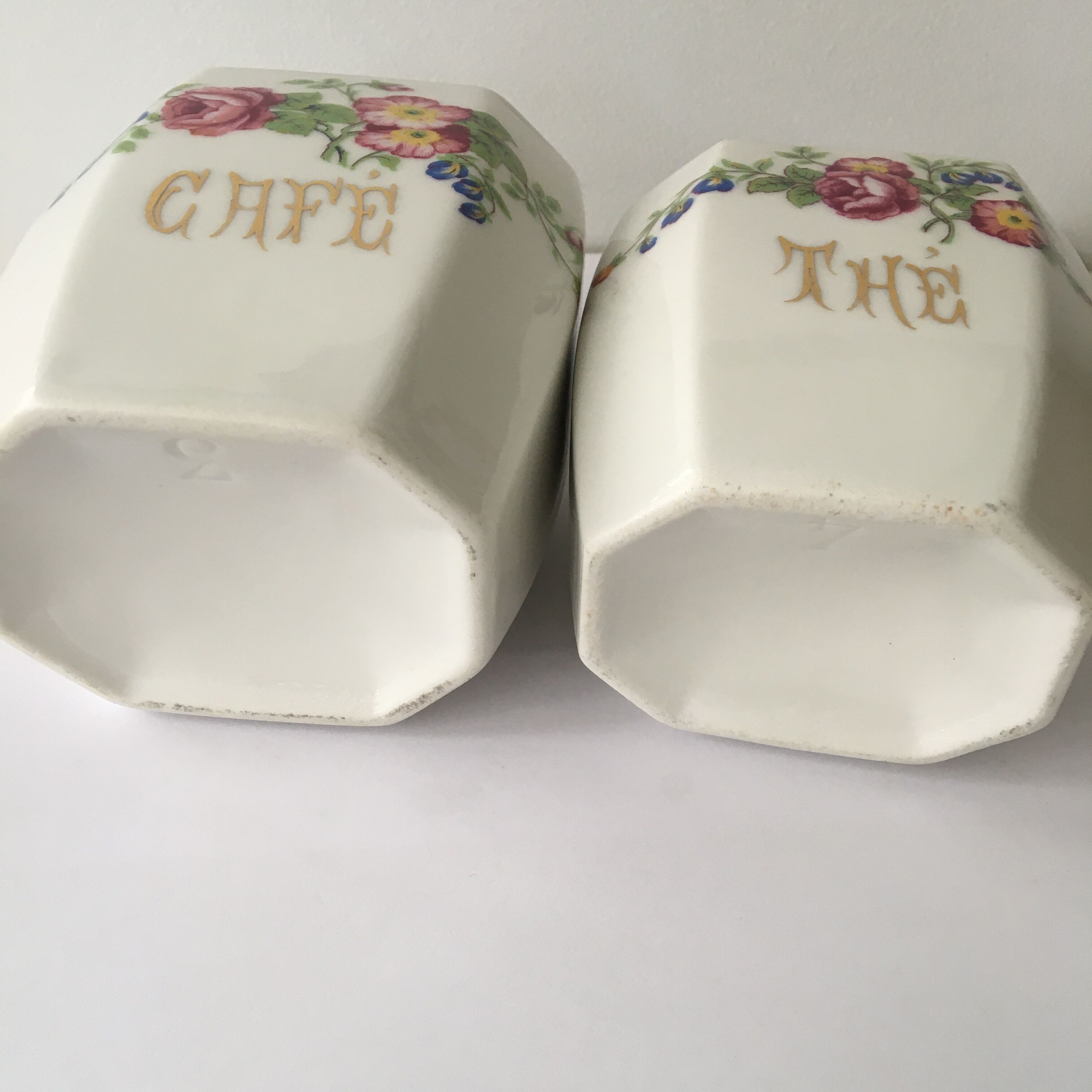 Pair of porcelain kitchen pots