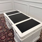 Ensemble de bureau blanc classique avec chaise de bureau